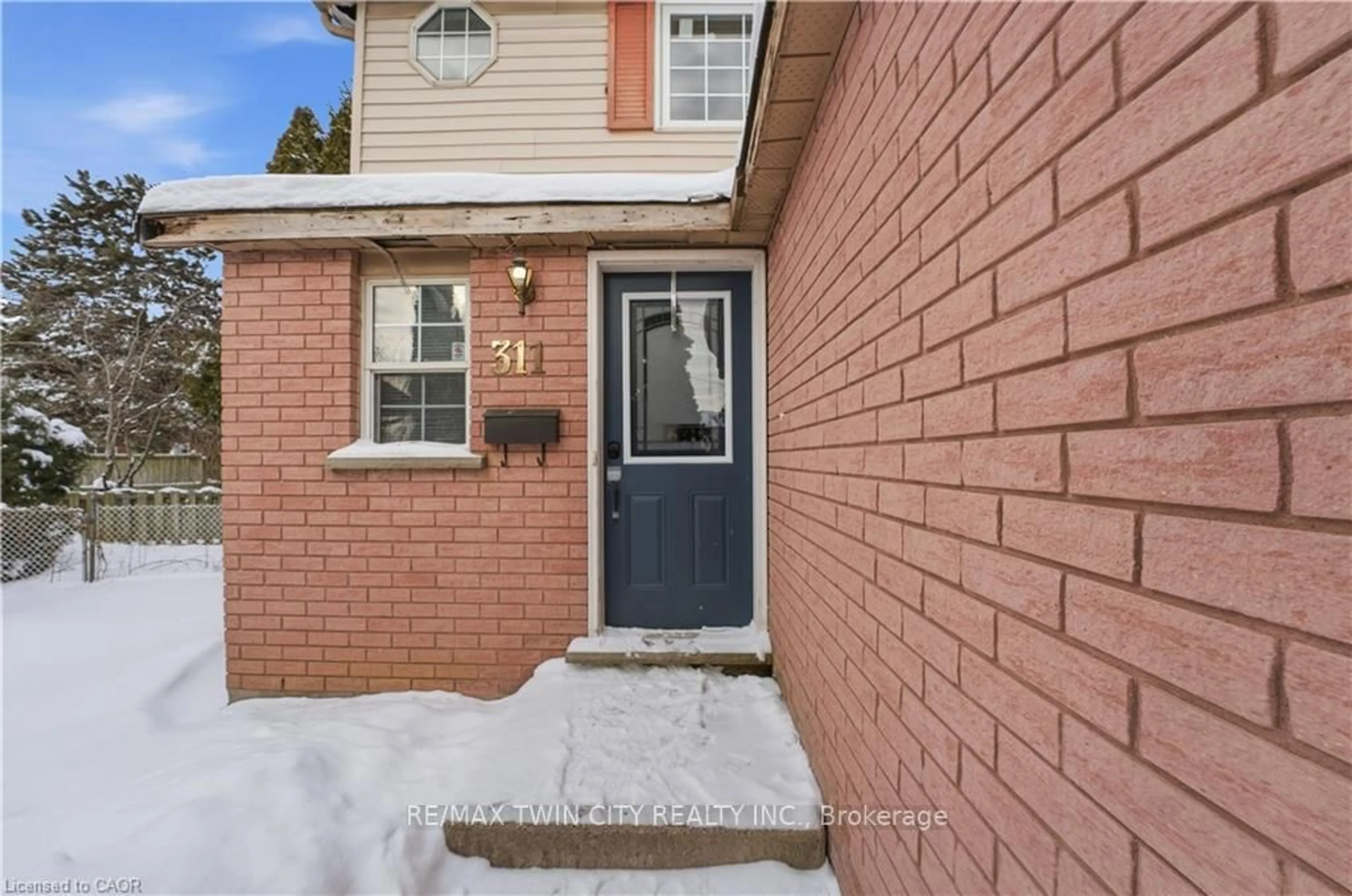 Unknown for 311 NORTHVIEW HEIGHTS Pl, Cambridge Ontario N1R 8J1