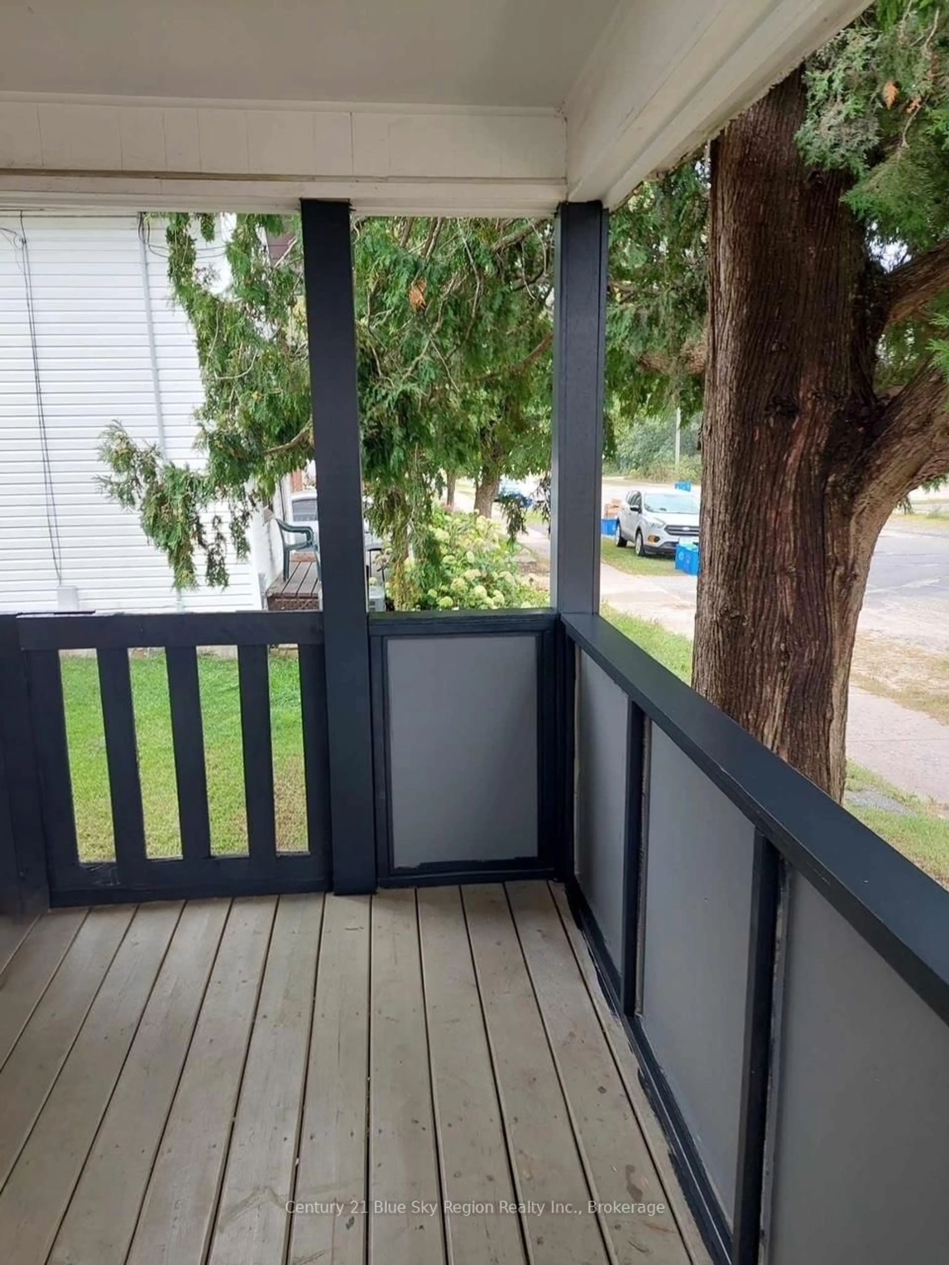 Balcony in the apartment, unknown for 470 Mcphail St, North Bay Ontario P1B 5Y8