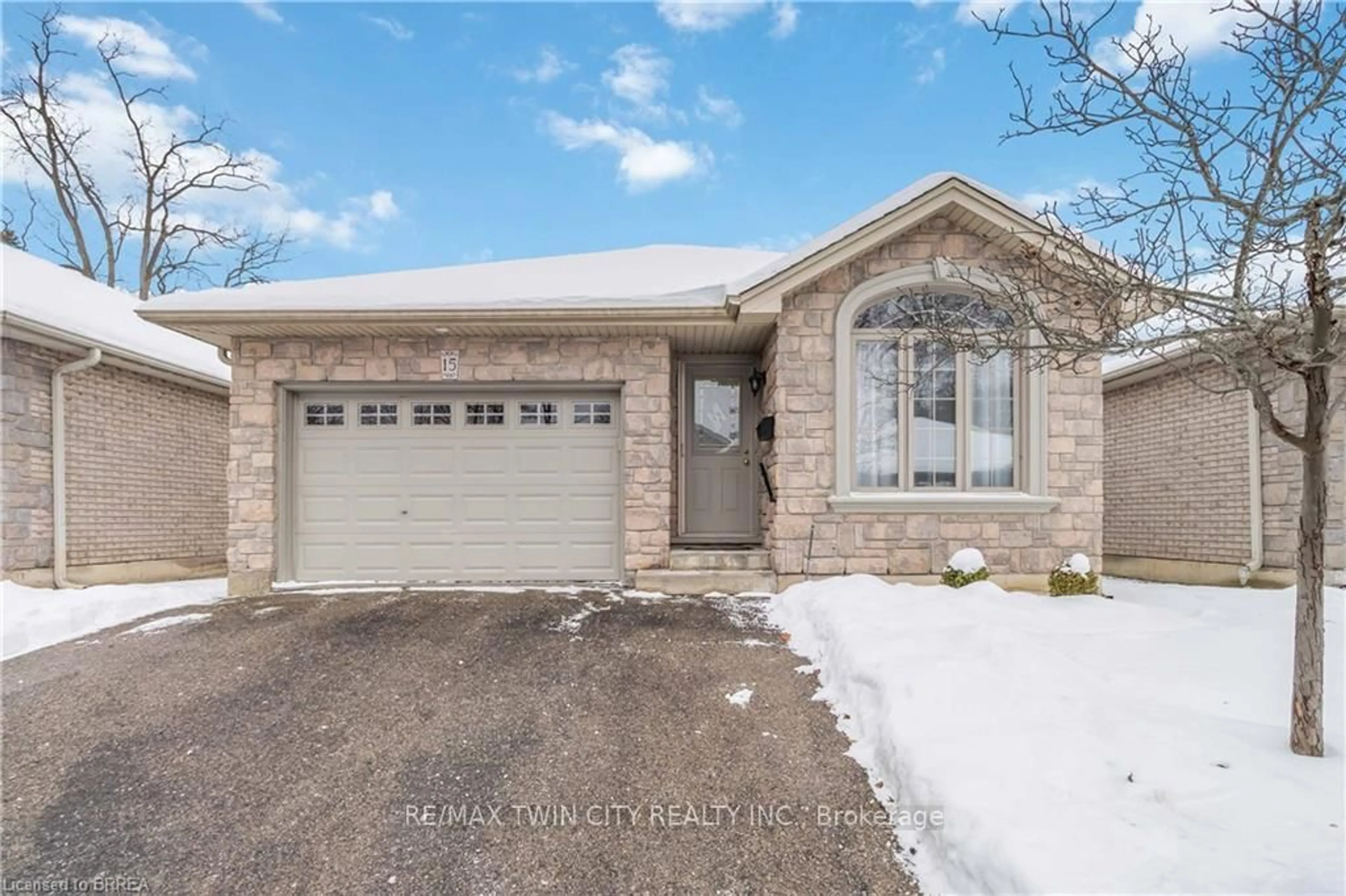 Home with brick exterior material, street for 54 Glenwood Dr #15, Brantford Ontario N3S 3G6