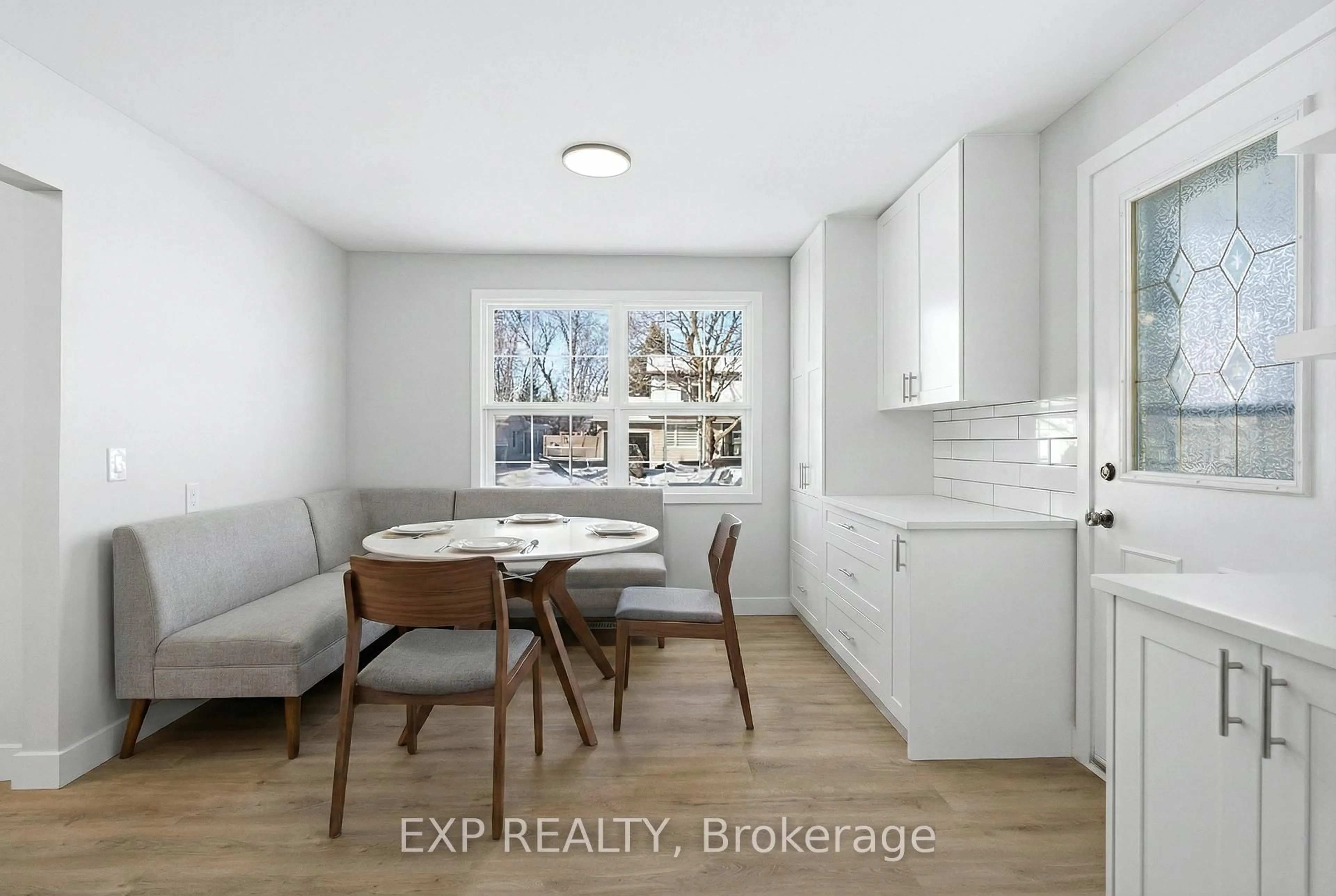 Unknown for 2158 Fillmore Cres, Ottawa Ontario K1J 6A4