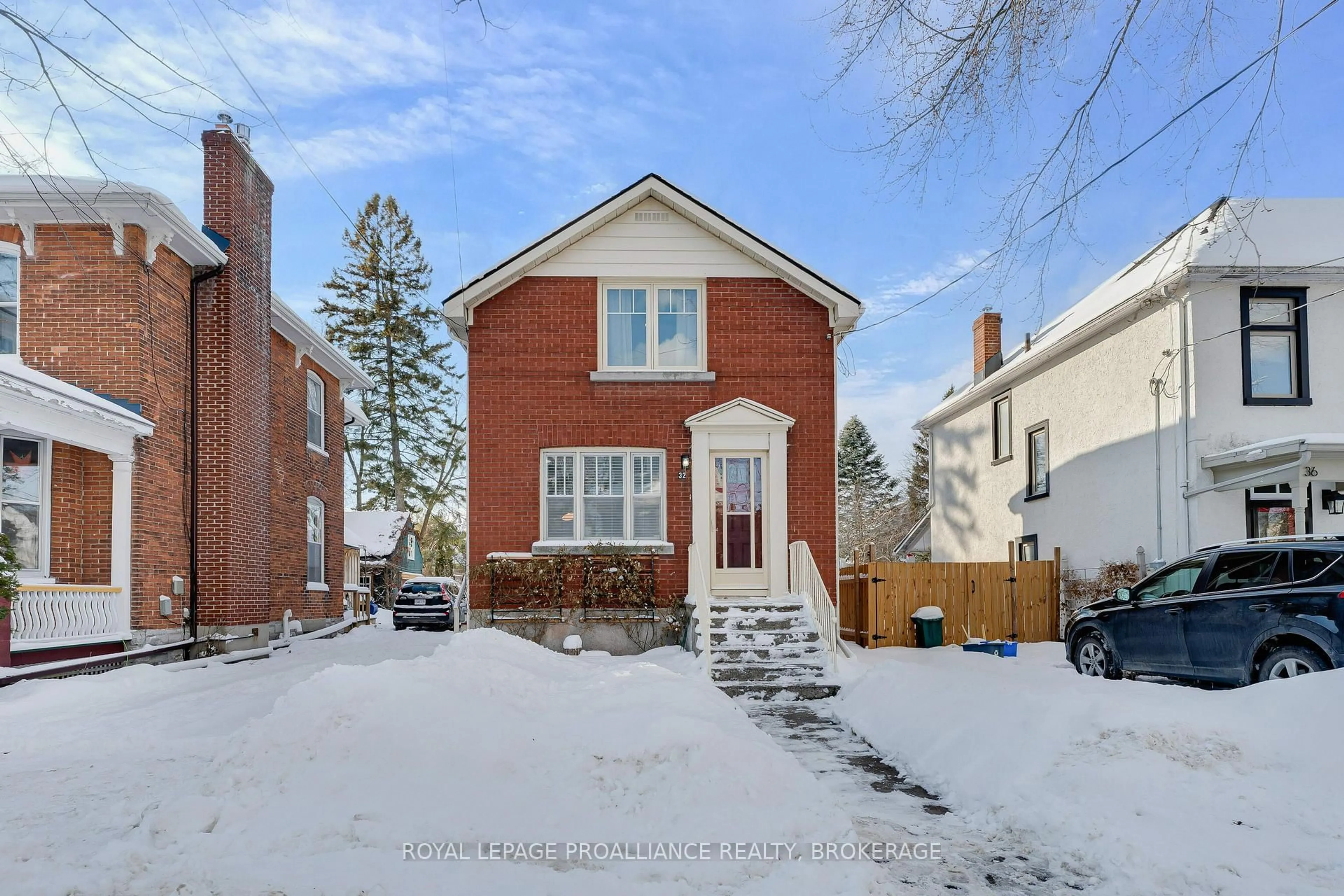 Home with brick exterior material, street for 32 Livingston Ave, Kingston Ontario K7L 4L2