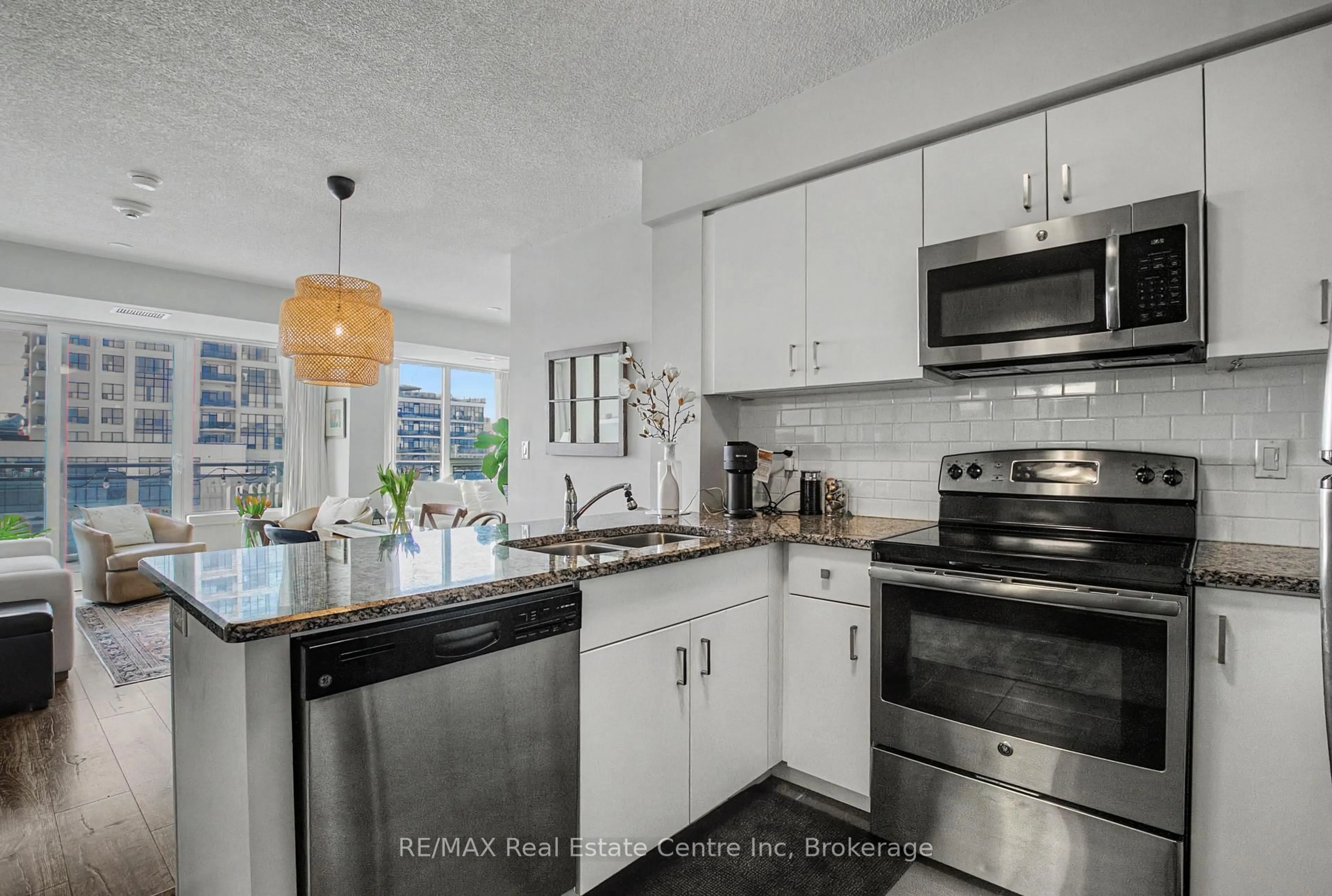 Standard kitchen, ceramic/tile floor for 53 Arthur St #505, Guelph Ontario N1E 0P5