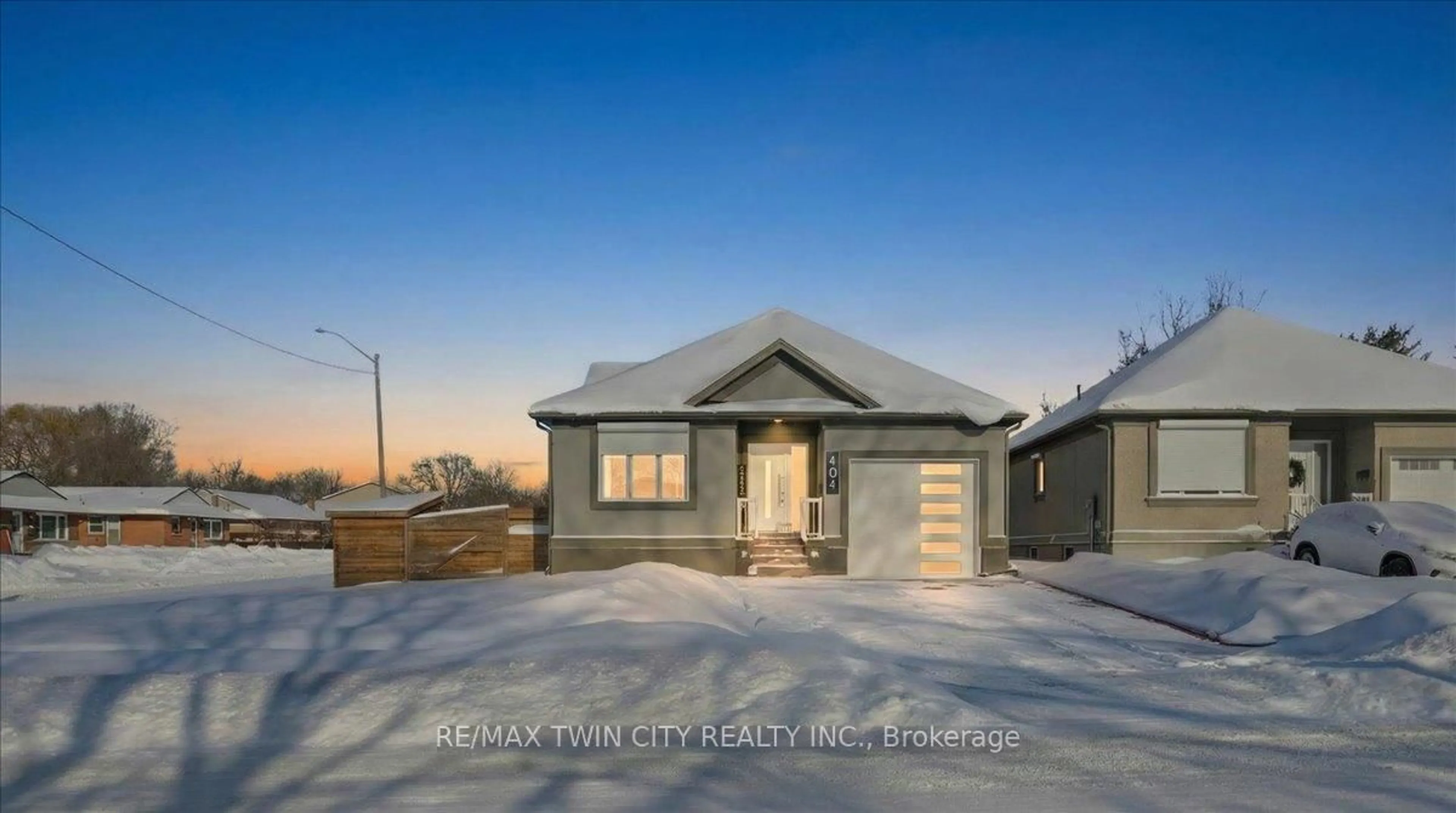 Home with brick exterior material, street for 404 Montrose St, Cambridge Ontario N3H 2P3