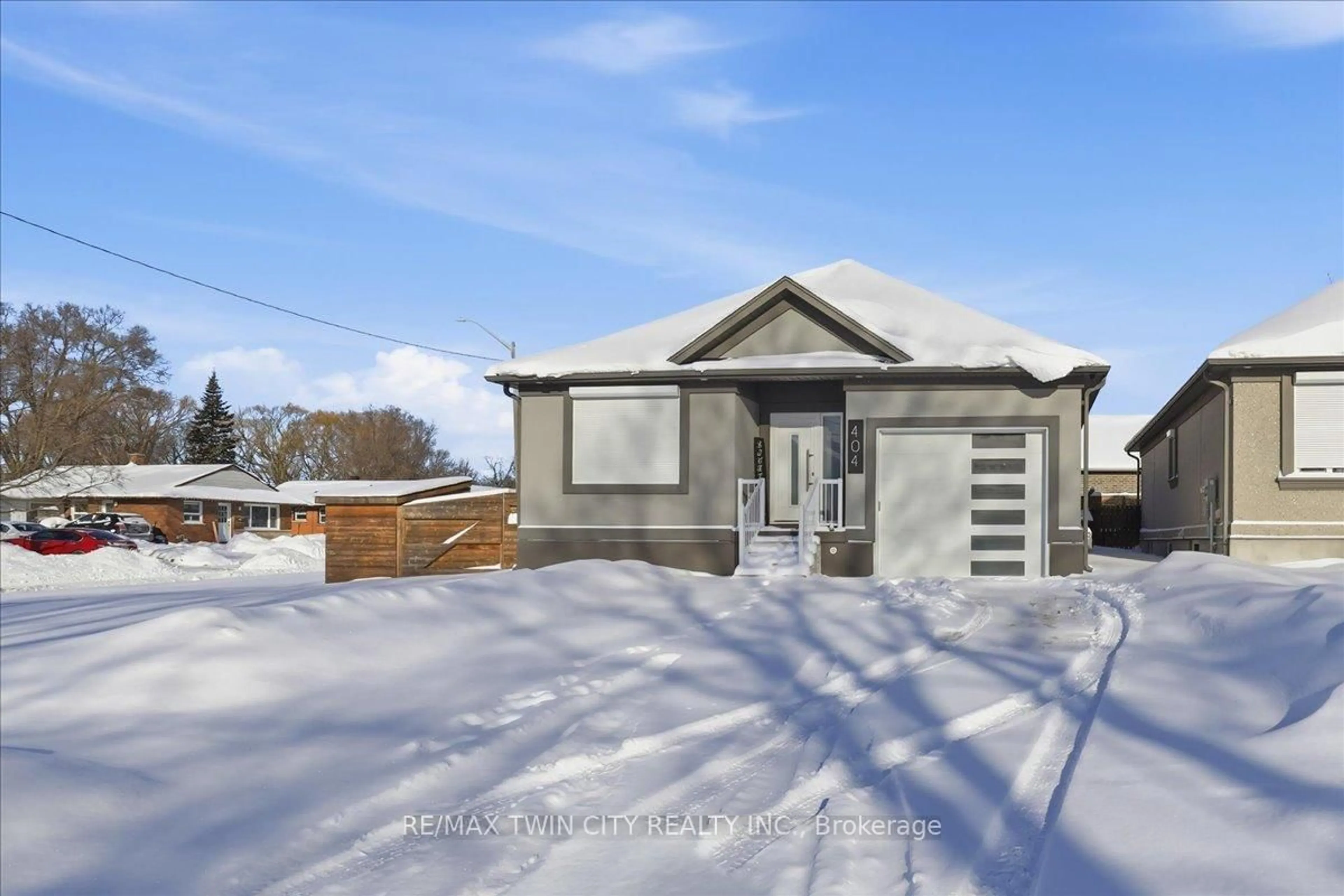 Unknown for 404 Montrose St, Cambridge Ontario N3H 2P3