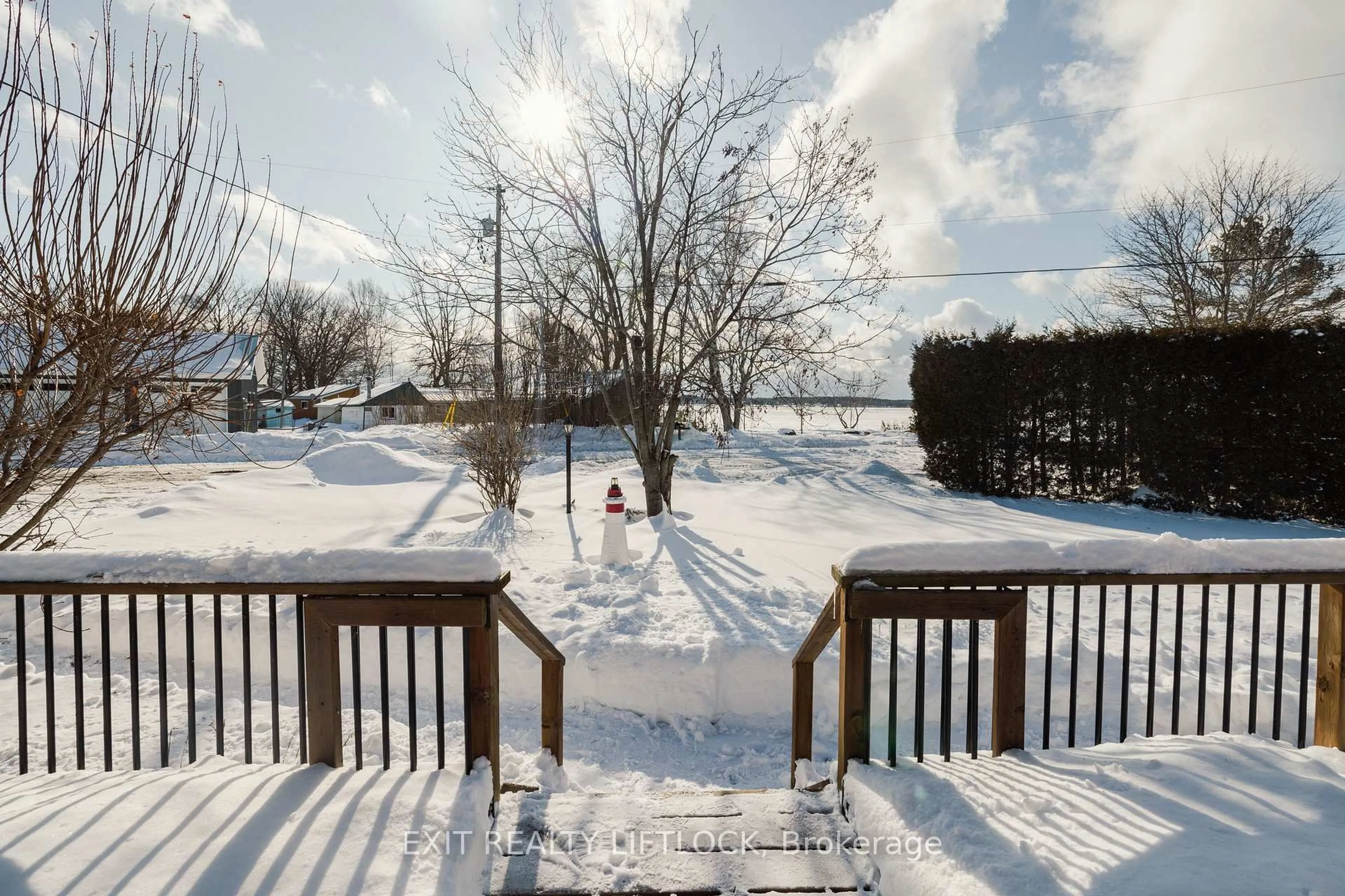 Patio, unknown for 108 Stoney Point Rd, Brighton Ontario K0K 1L0