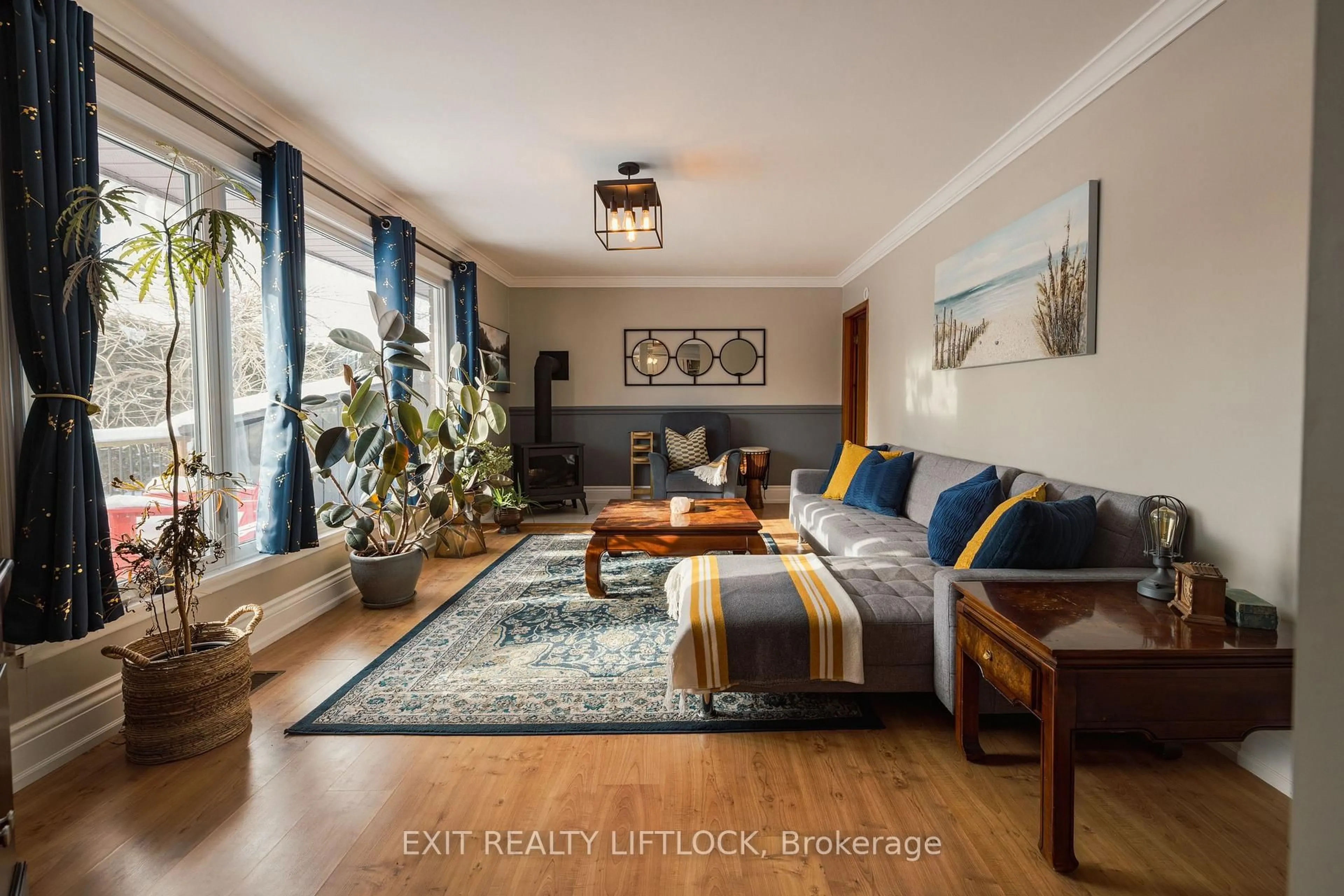 Living room with furniture, unknown for 108 Stoney Point Rd, Brighton Ontario K0K 1L0