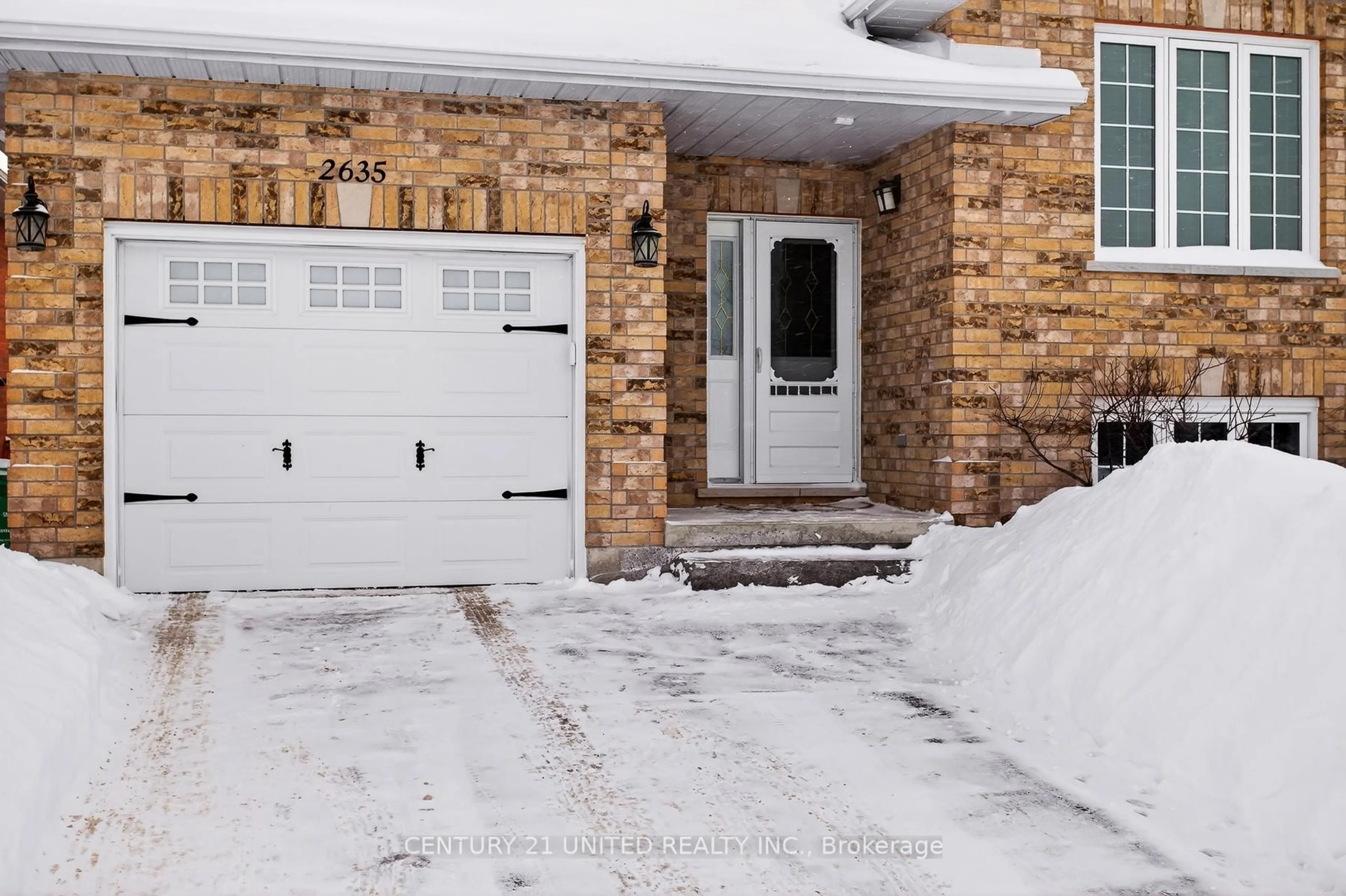Home with brick exterior material, street for 2635 Foxmeadow Rd, Peterborough Ontario K9L 0A8