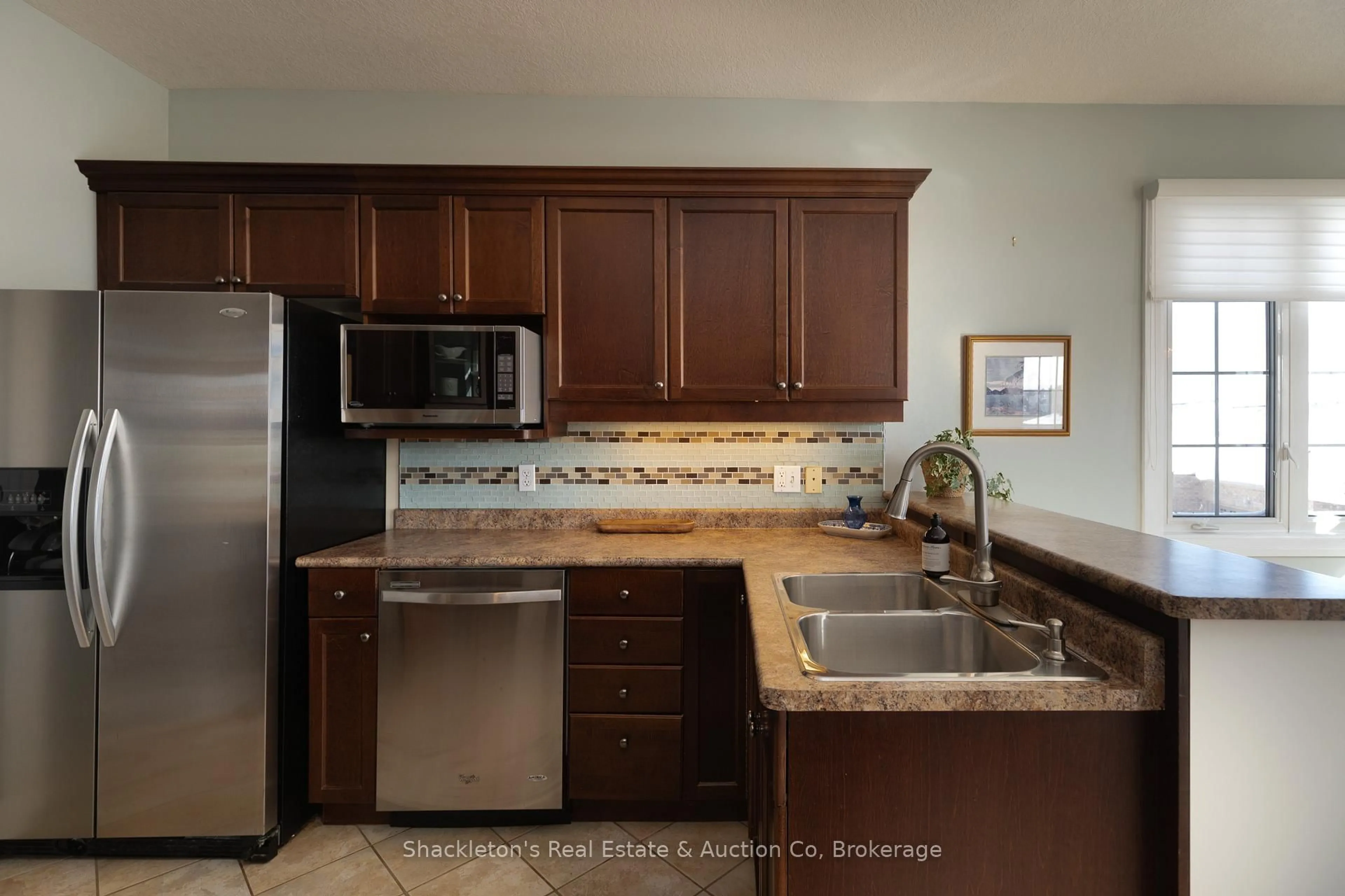 Standard kitchen, ceramic/tile floor for 165 CHANDOS Dr #4, Kitchener Ontario N2A 4H8