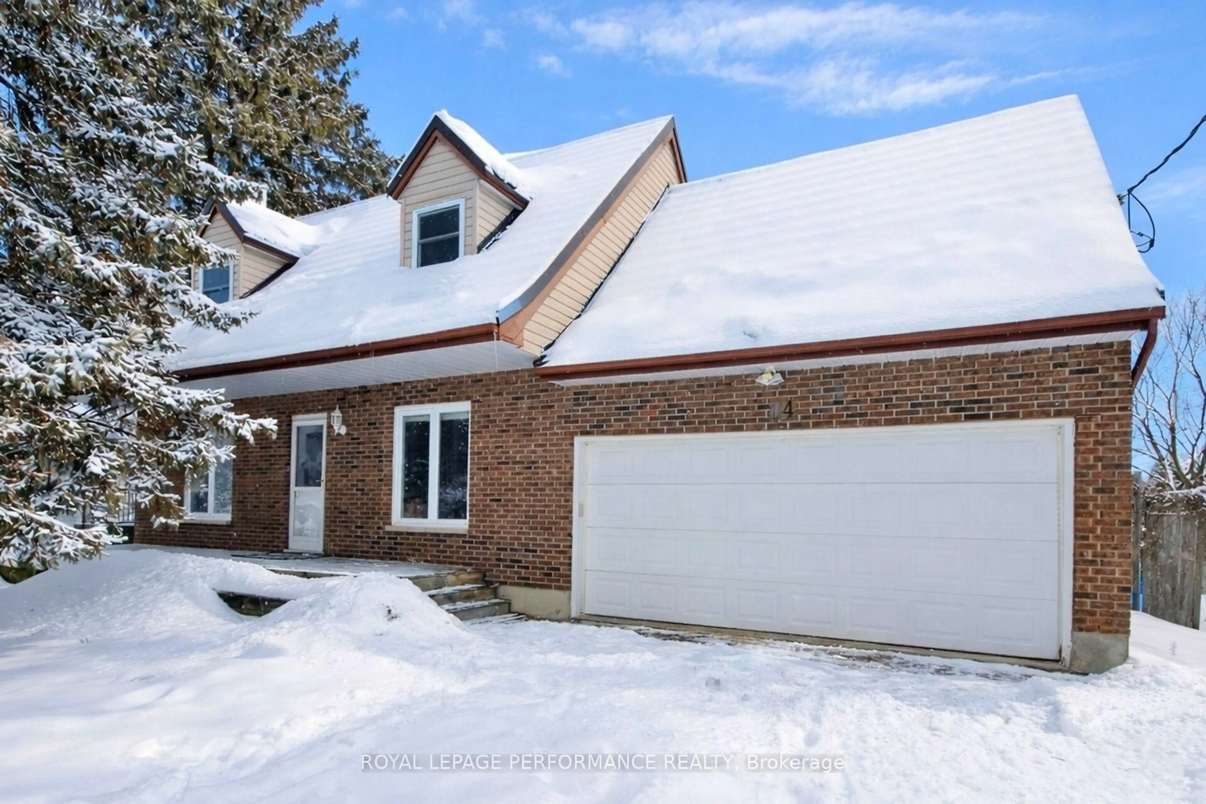 Home with brick exterior material, street for 14 Gold Cres, Russell Ontario K4R 1B4