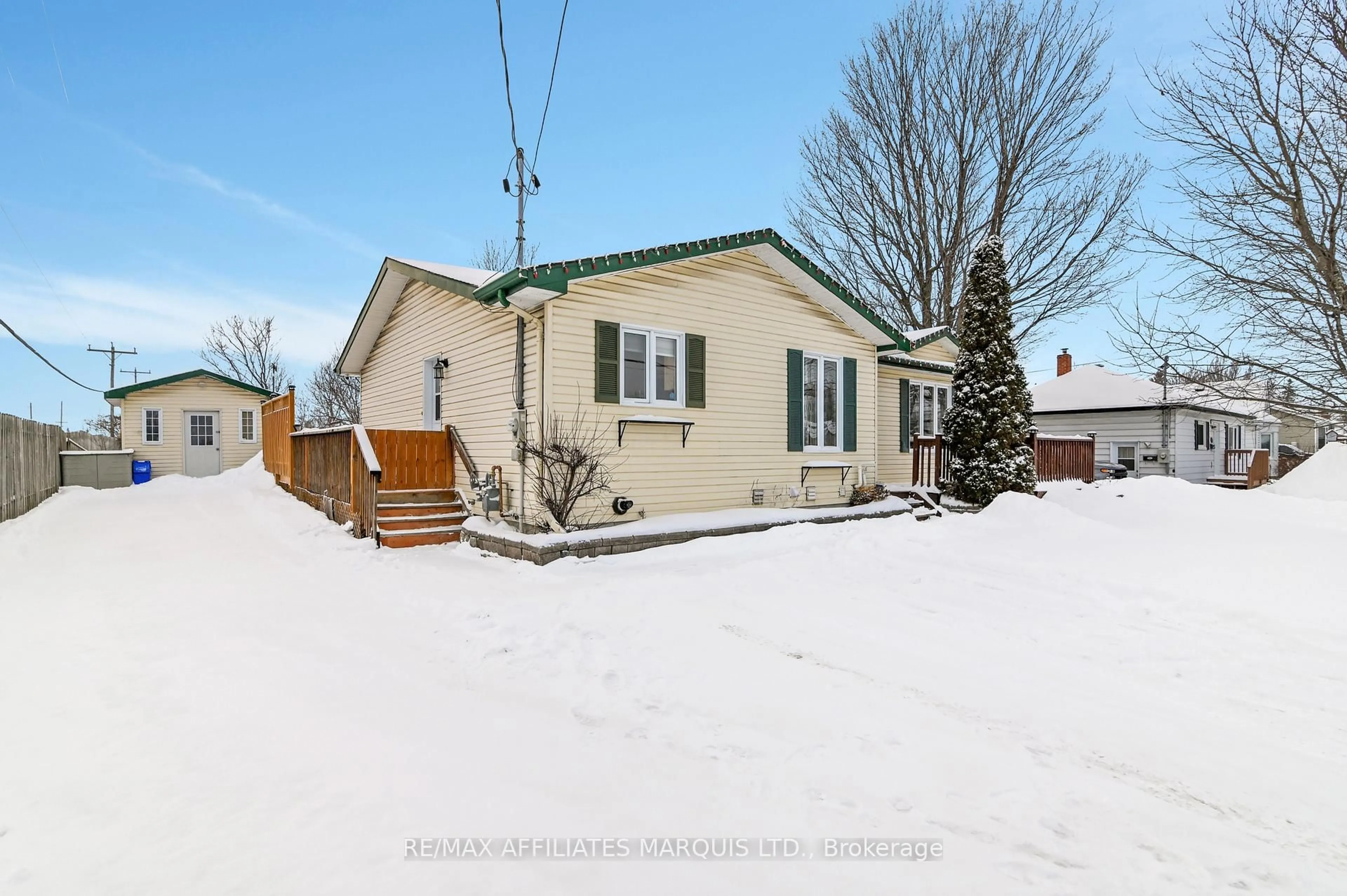 A pic from outside/outdoor area/front of a property/back of a property/a pic from drone, street for 3200 Bruce St, South Stormont Ontario K6K 1M5