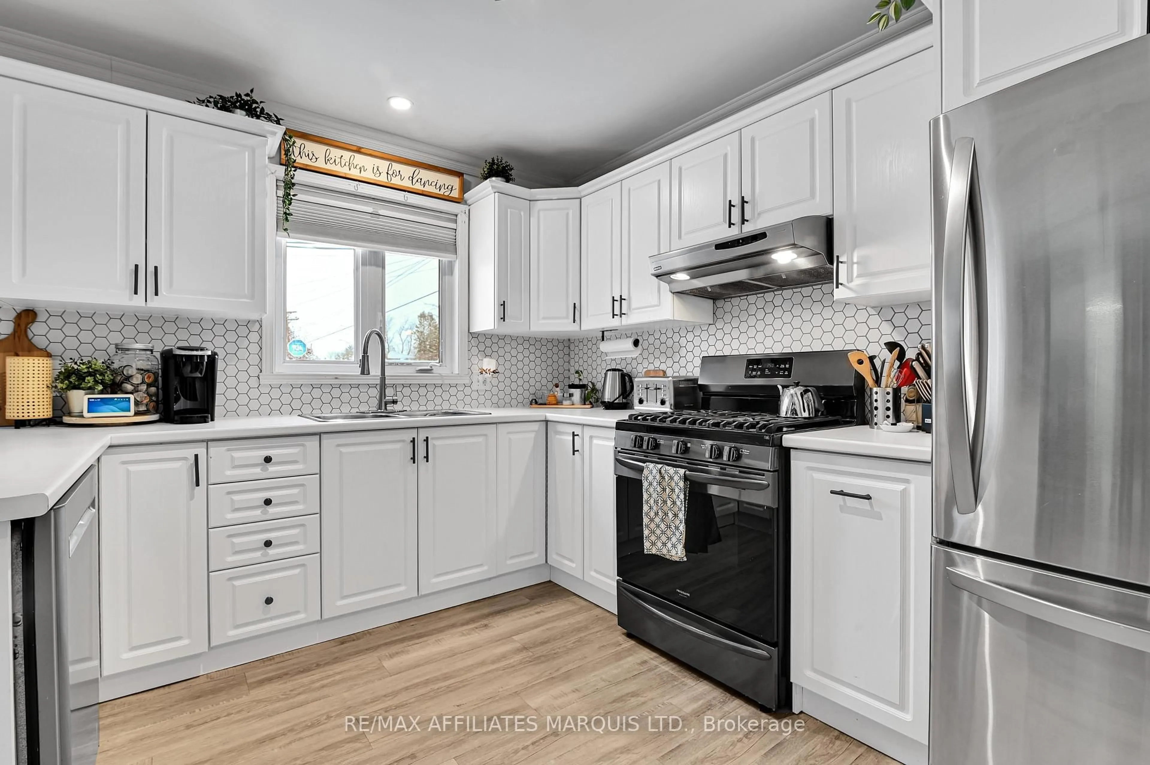 Open concept kitchen, unknown for 3200 Bruce St, South Stormont Ontario K6K 1M5