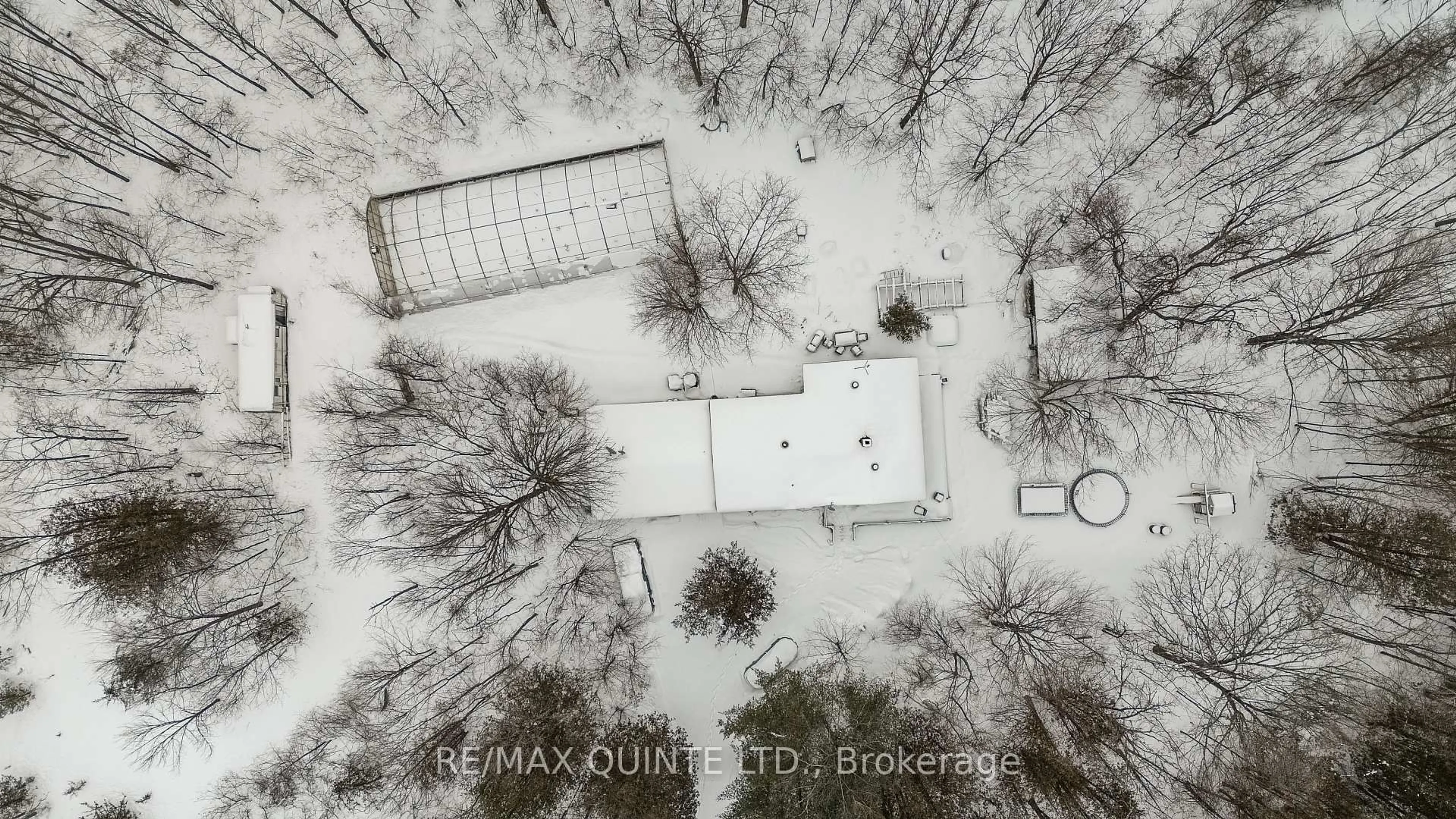 A pic from outside/outdoor area/front of a property/back of a property/a pic from drone, building for 597 Harold Rd, Stirling Ontario K0K 3E0