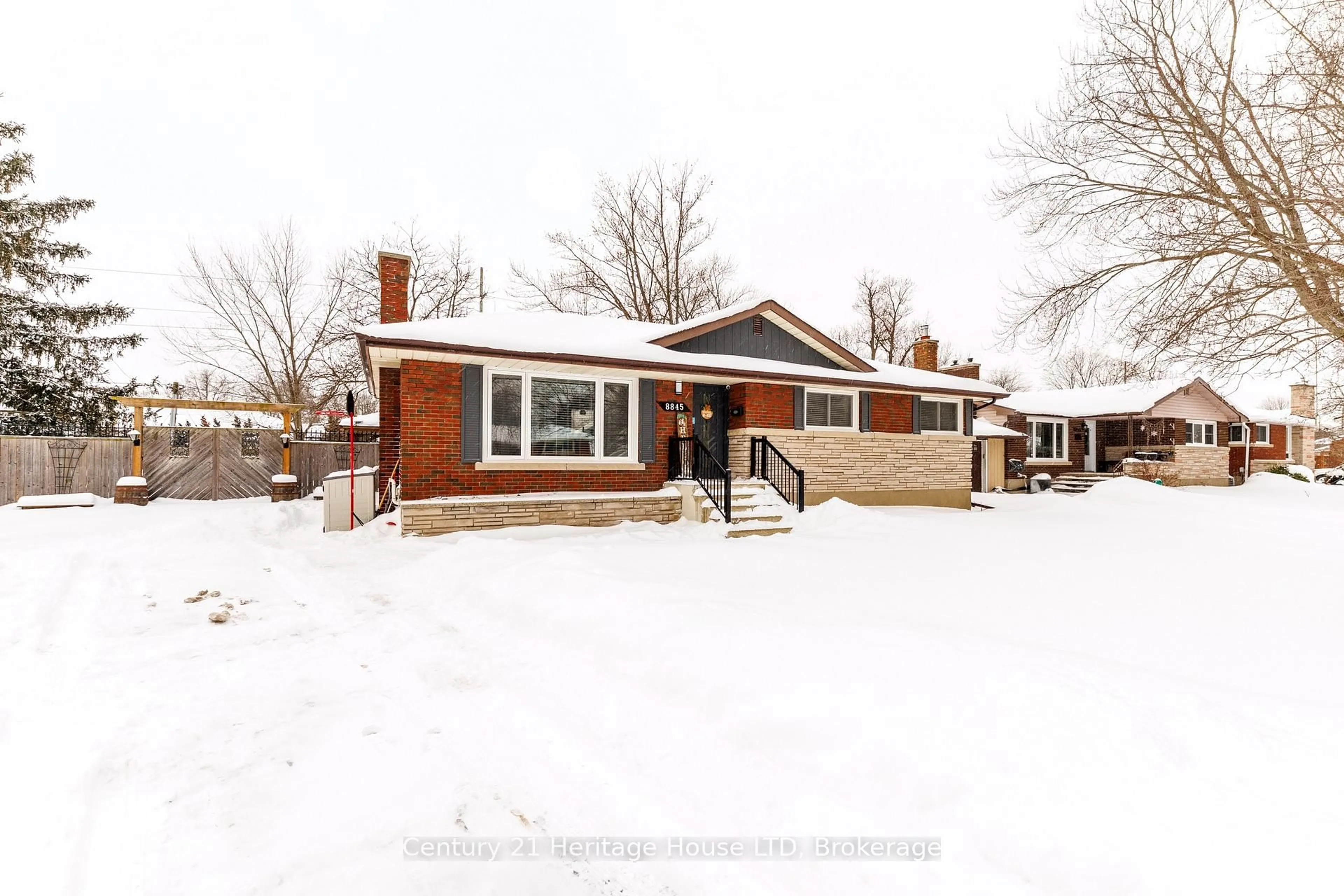 Home with brick exterior material, street for 8845 Banting Ave, Niagara Falls Ontario L2G 7A1