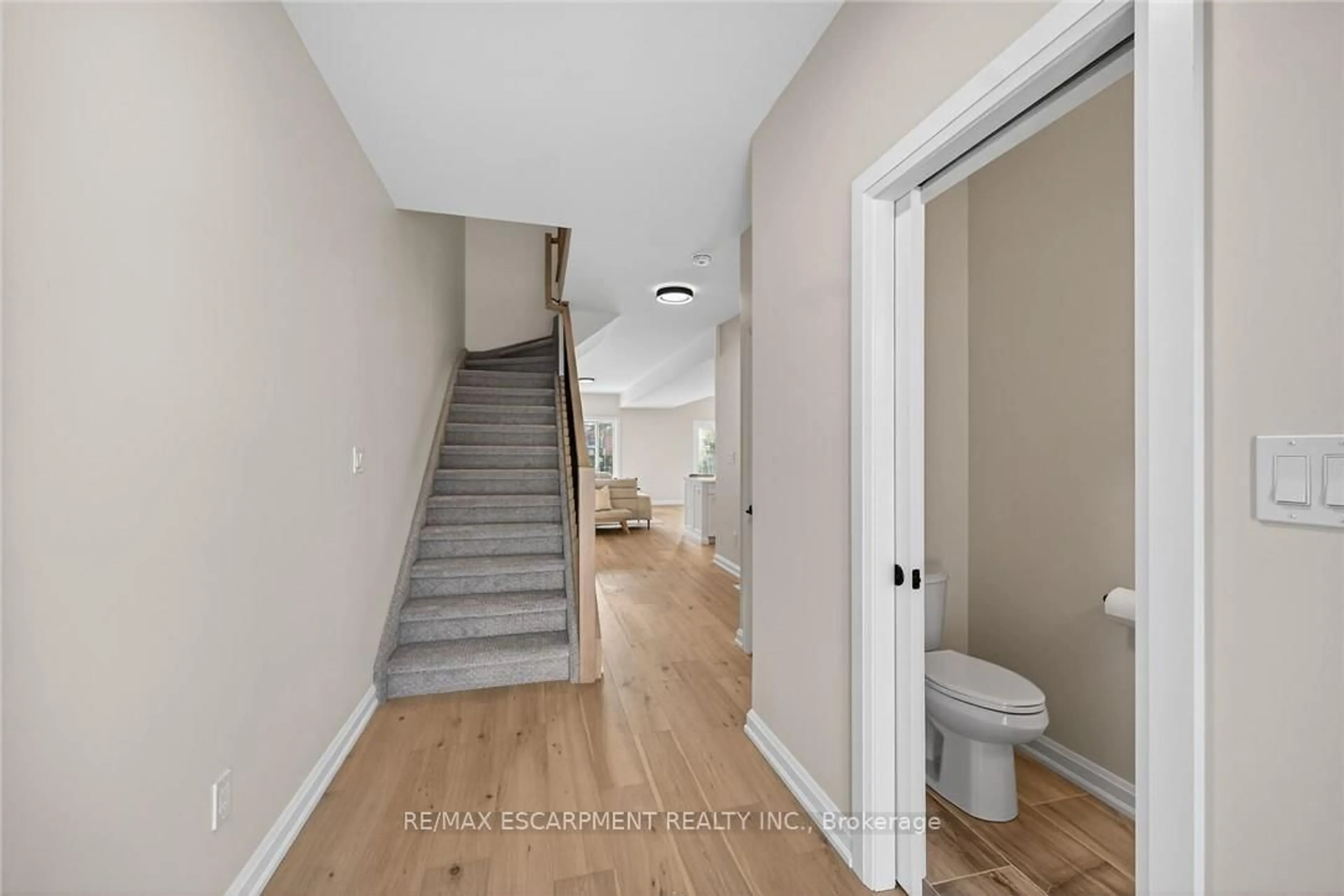 Unknown for 45 B Howard St, Haldimand Ontario N0A 1H0