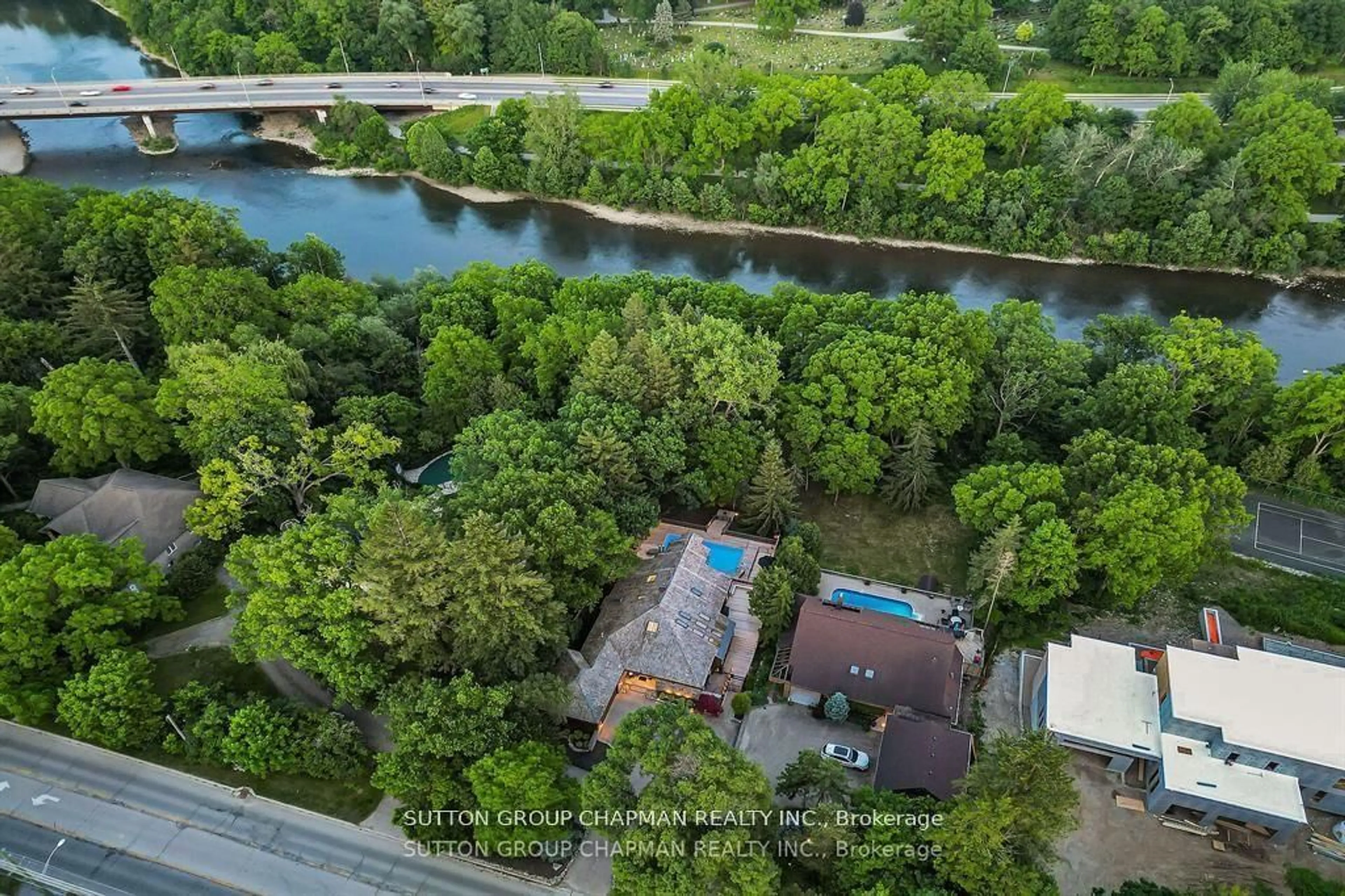 A pic from outside/outdoor area/front of a property/back of a property/a pic from drone, water/lake/river/ocean view for 712 Riverside Dr, London North Ontario N6H 2S4