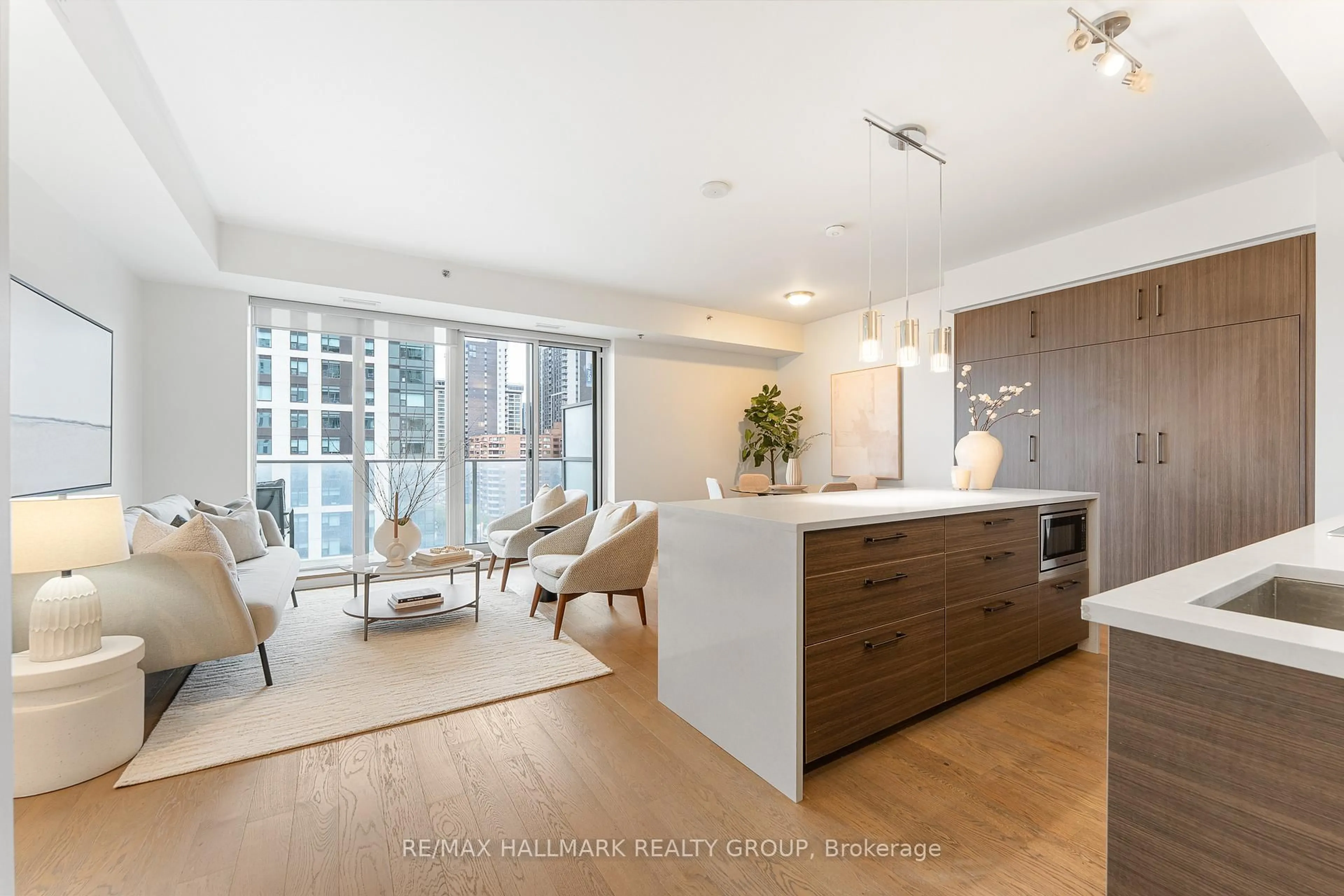 Open concept kitchen, unknown for 428 Sparks St #1007, Ottawa Ontario K1R 0B3
