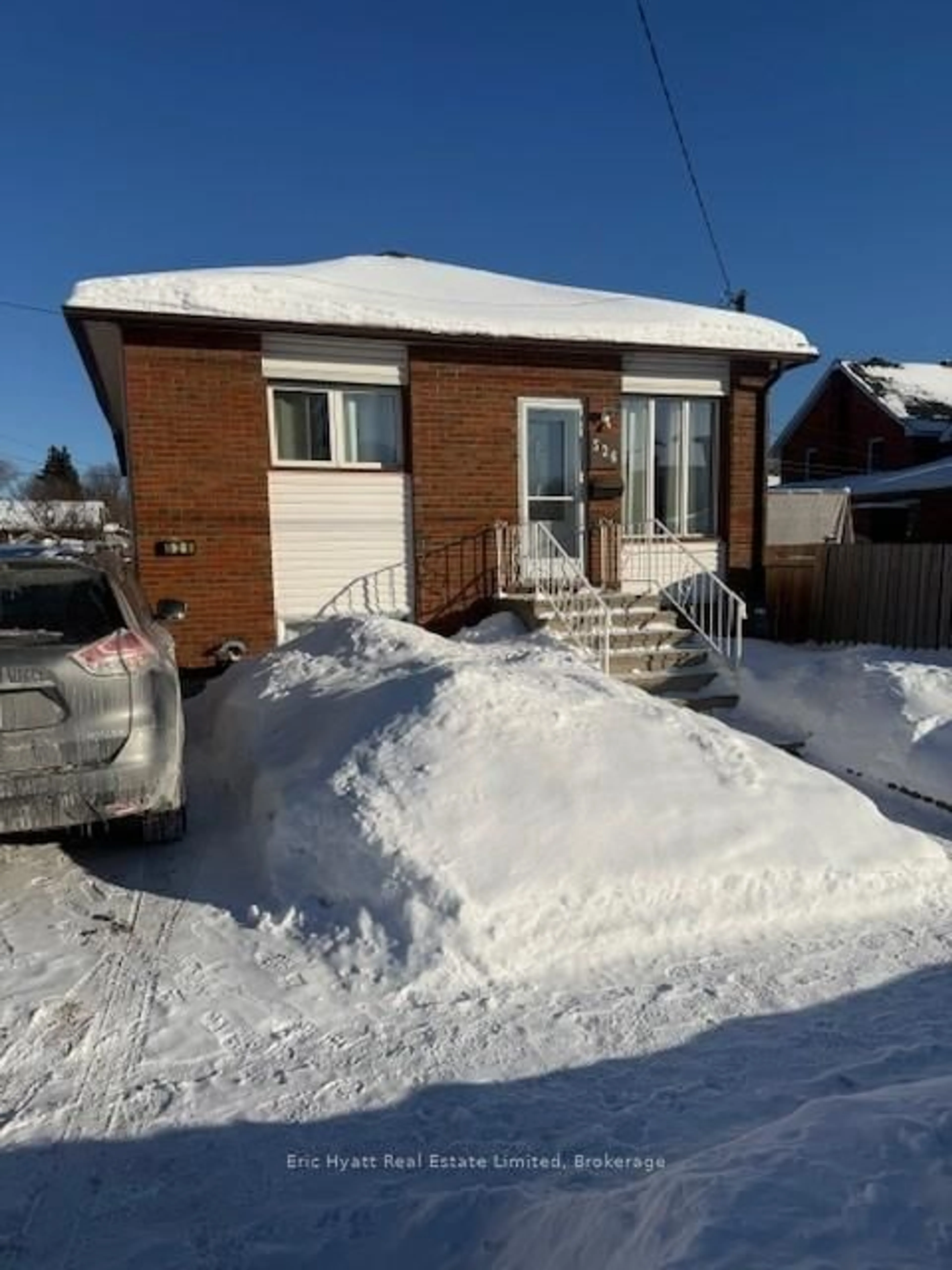 Unknown for 526 Douglas St, North Bay Ontario P1B 5N6