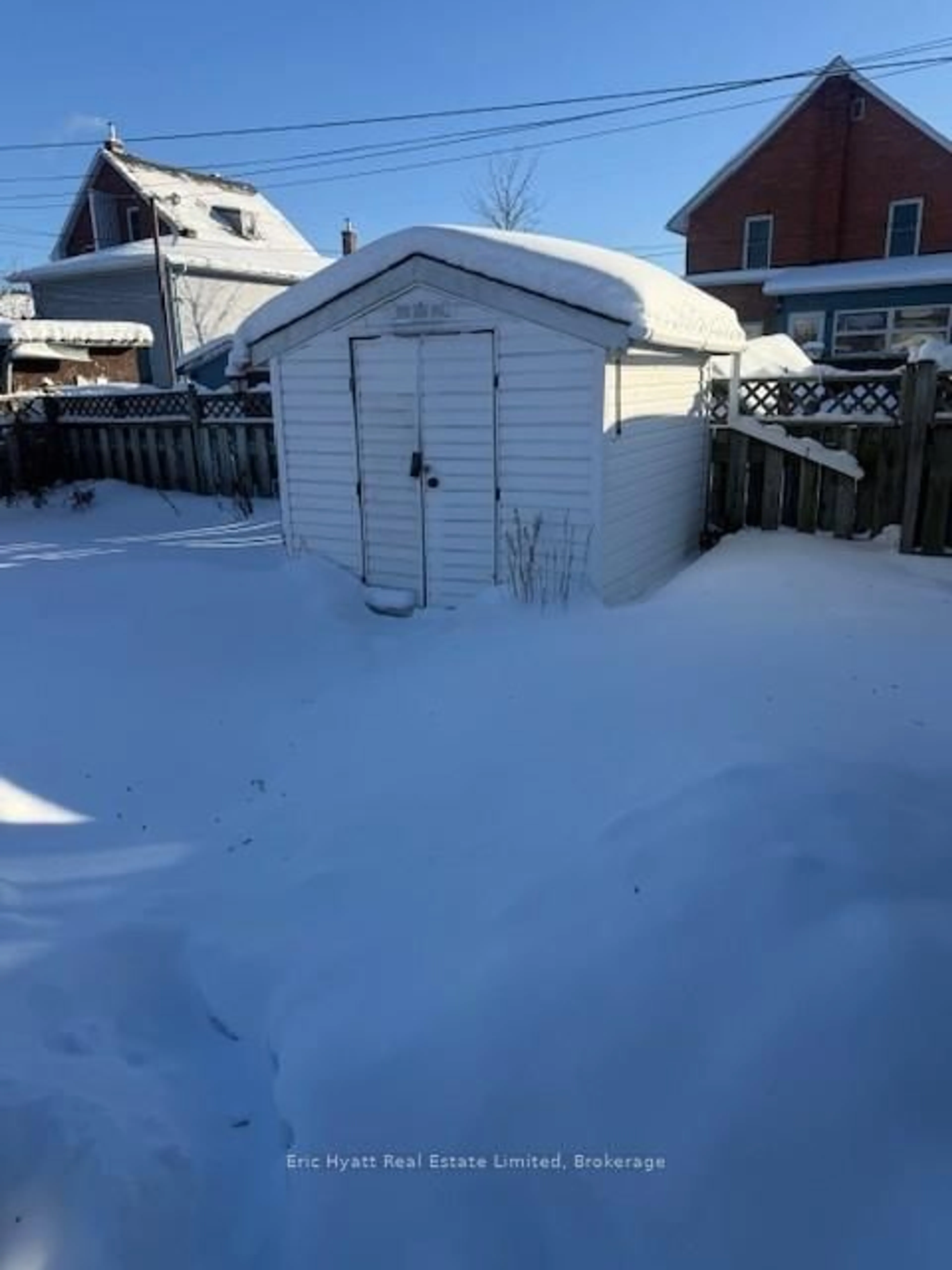 Shed for 526 Douglas St, North Bay Ontario P1B 5N6
