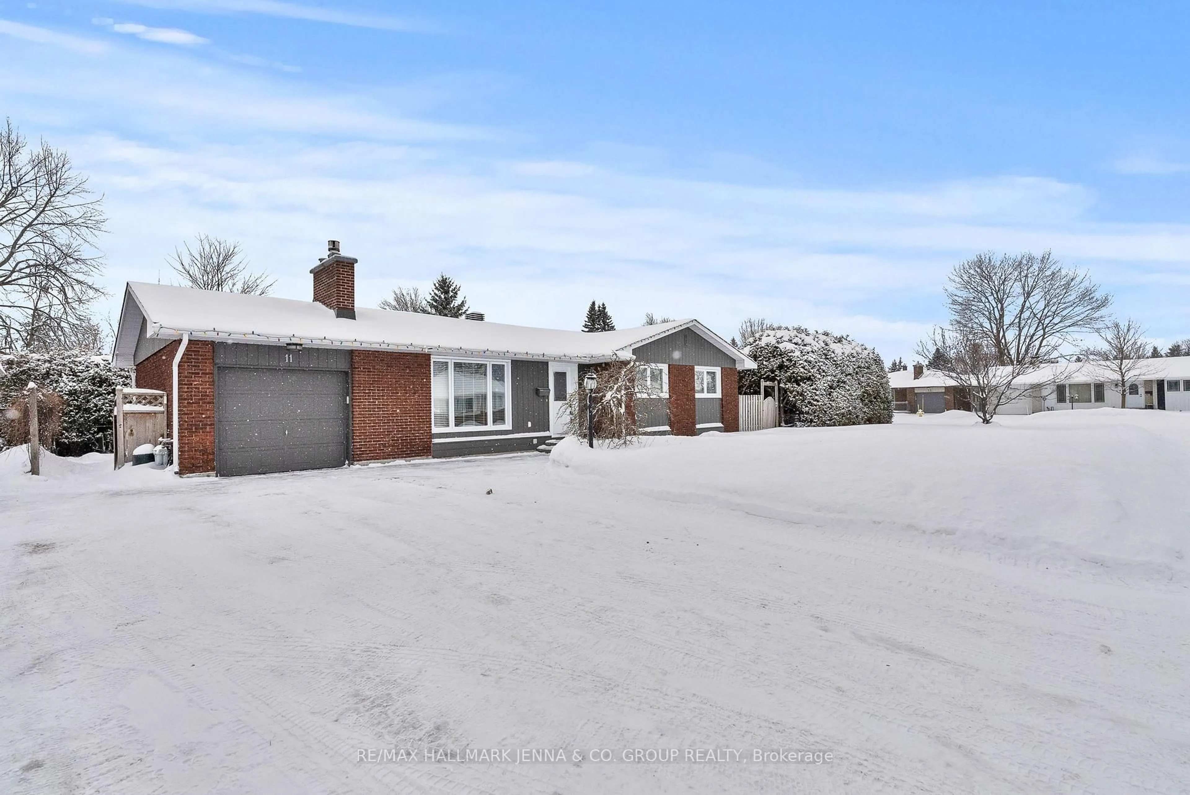 A pic from outside/outdoor area/front of a property/back of a property/a pic from drone, street for 11 Tripp Cres, Barrhaven Ontario K2J 1C5