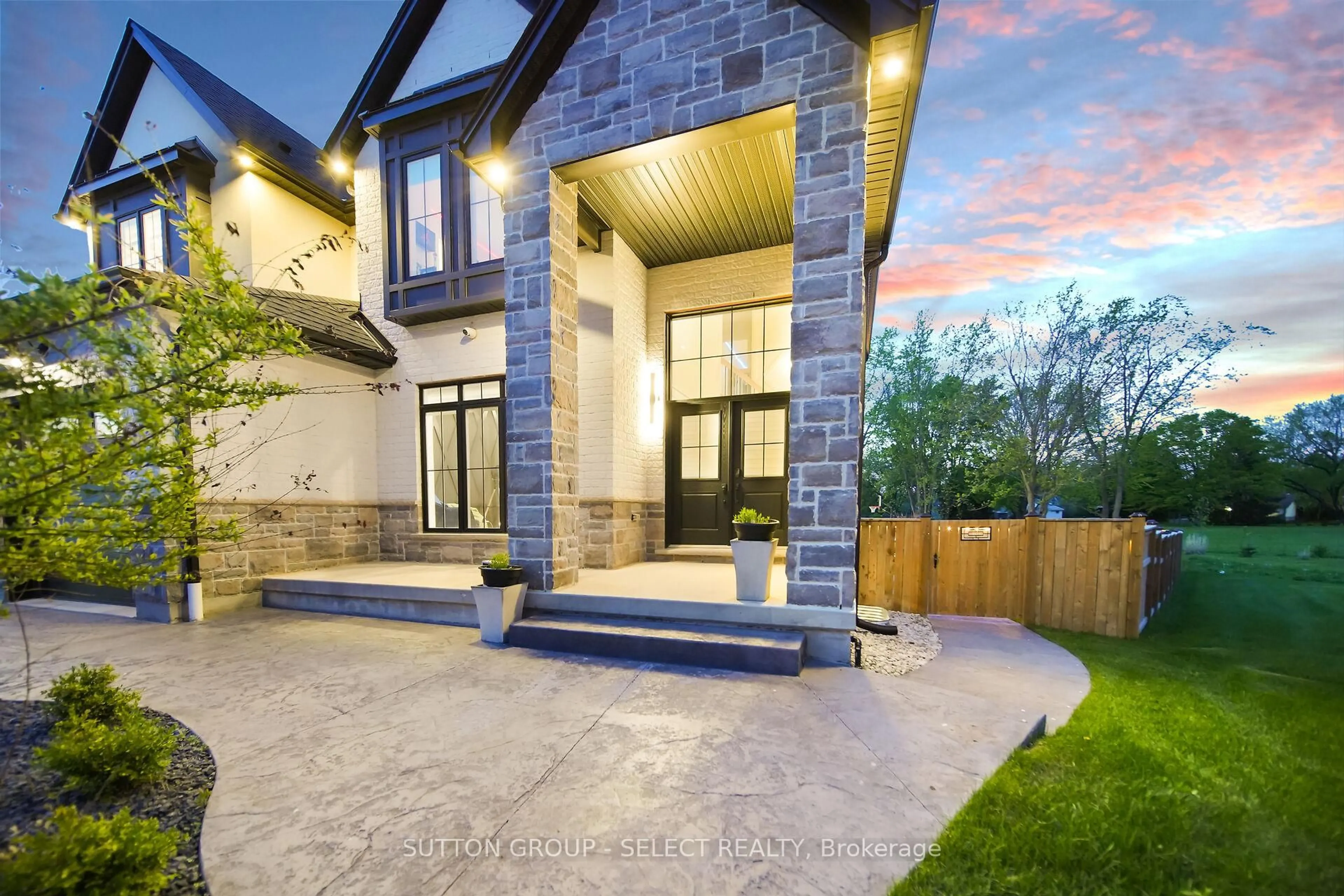 Unknown for 48 ROYAL Cres, Southwold Ontario N5P 3T2