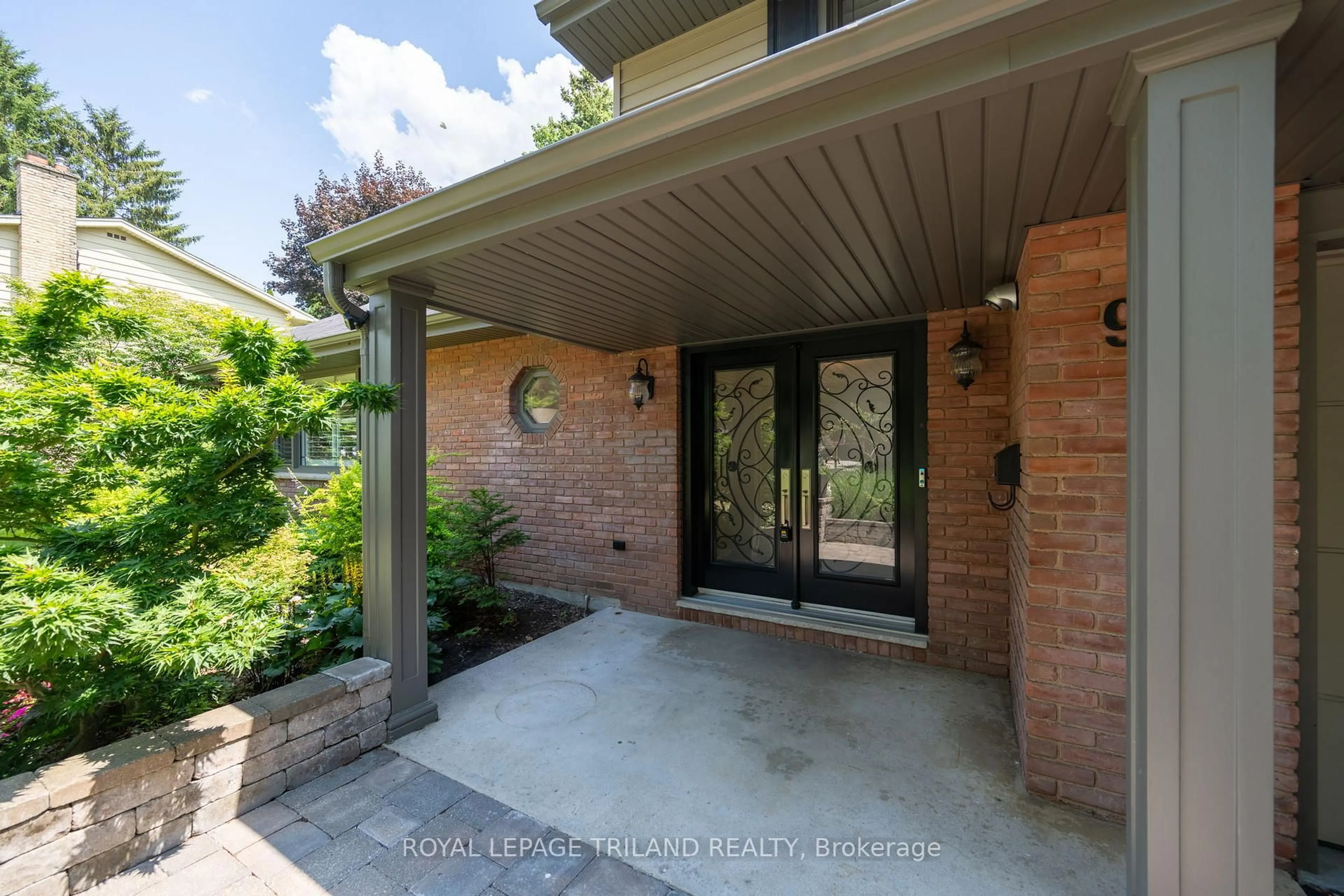 Unknown for 90 Georgia Rd, London North Ontario N6H 2R6