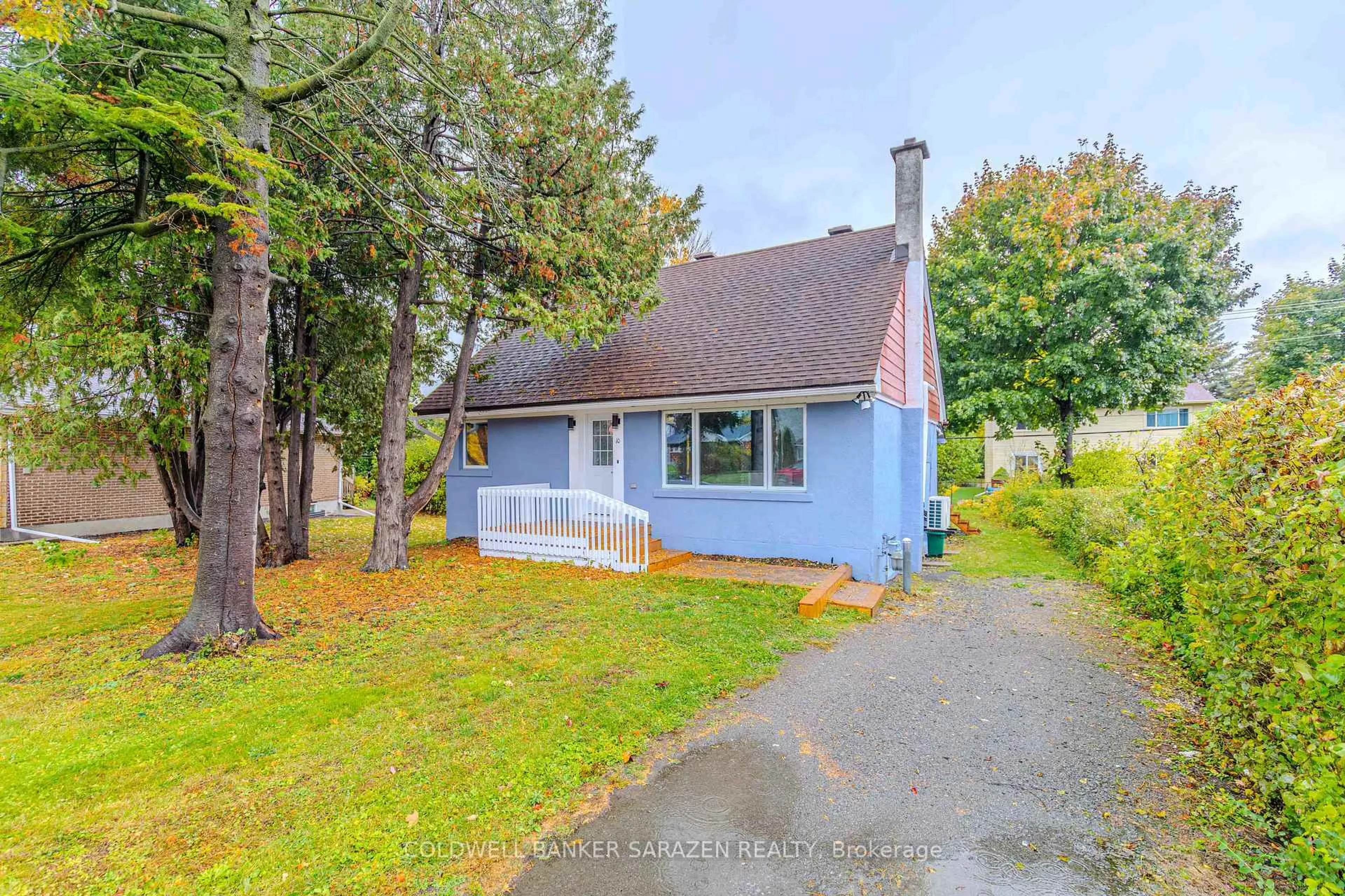 A pic from outside/outdoor area/front of a property/back of a property/a pic from drone, street for 10 Argue Dr, Ottawa Ontario K2E 6S1