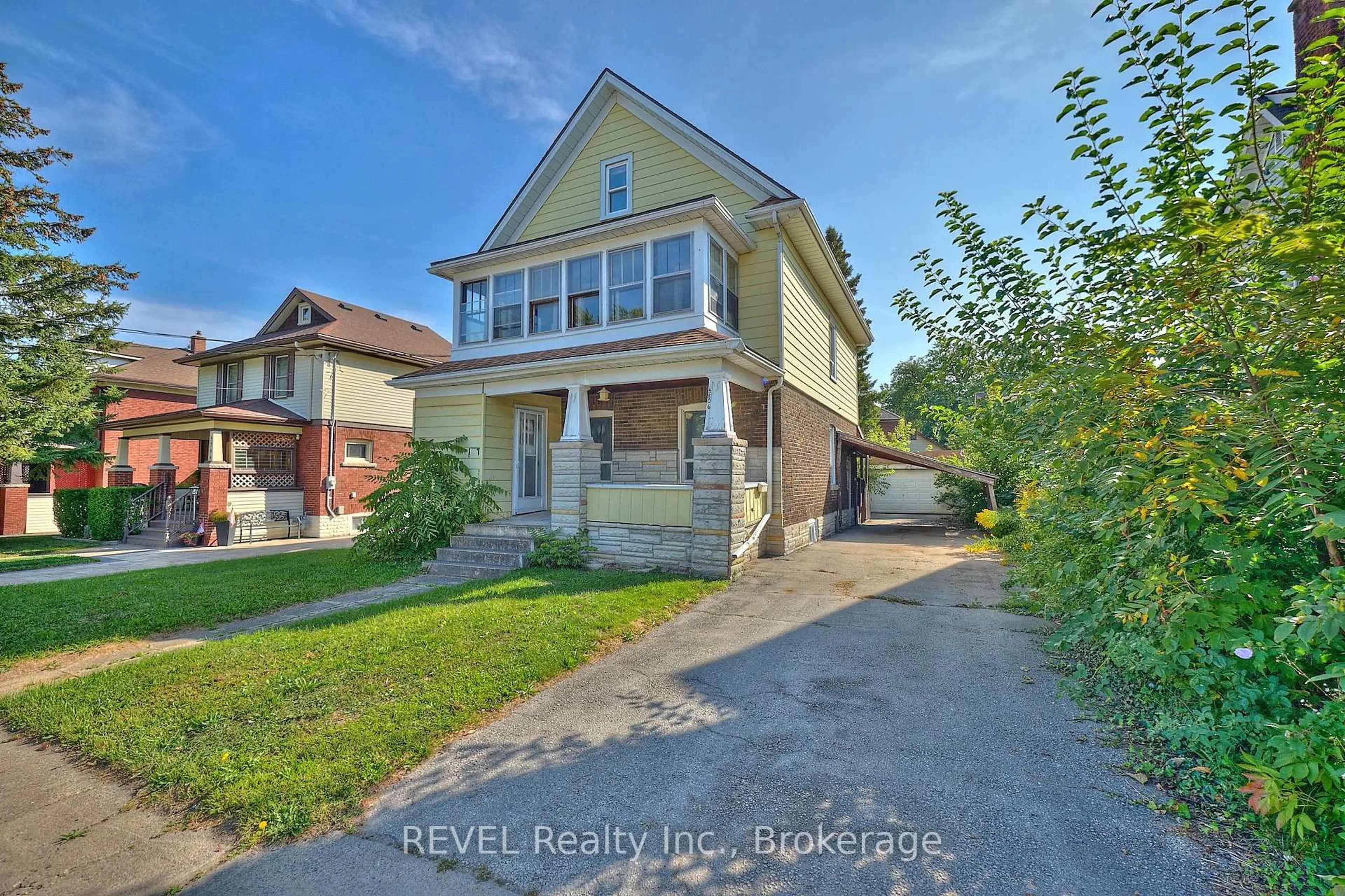 Unknown for 5806 Prince Edward Ave, Niagara Falls Ontario L2G 5J3