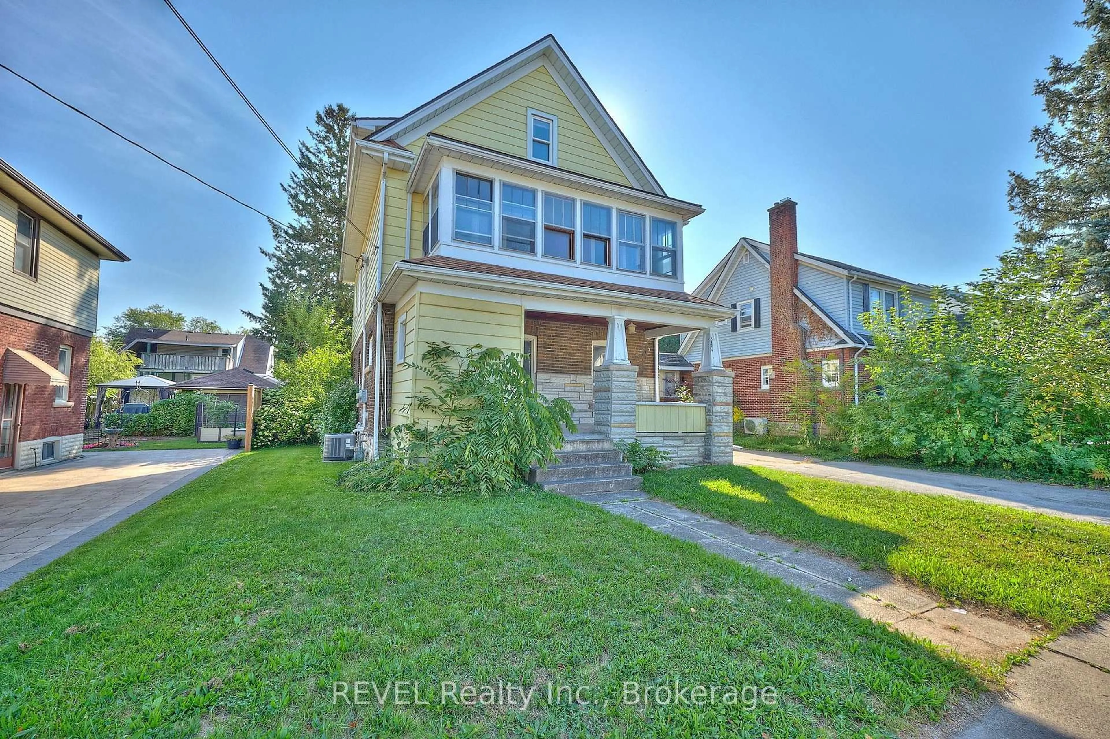 Unknown for 5806 Prince Edward Ave, Niagara Falls Ontario L2G 5J3