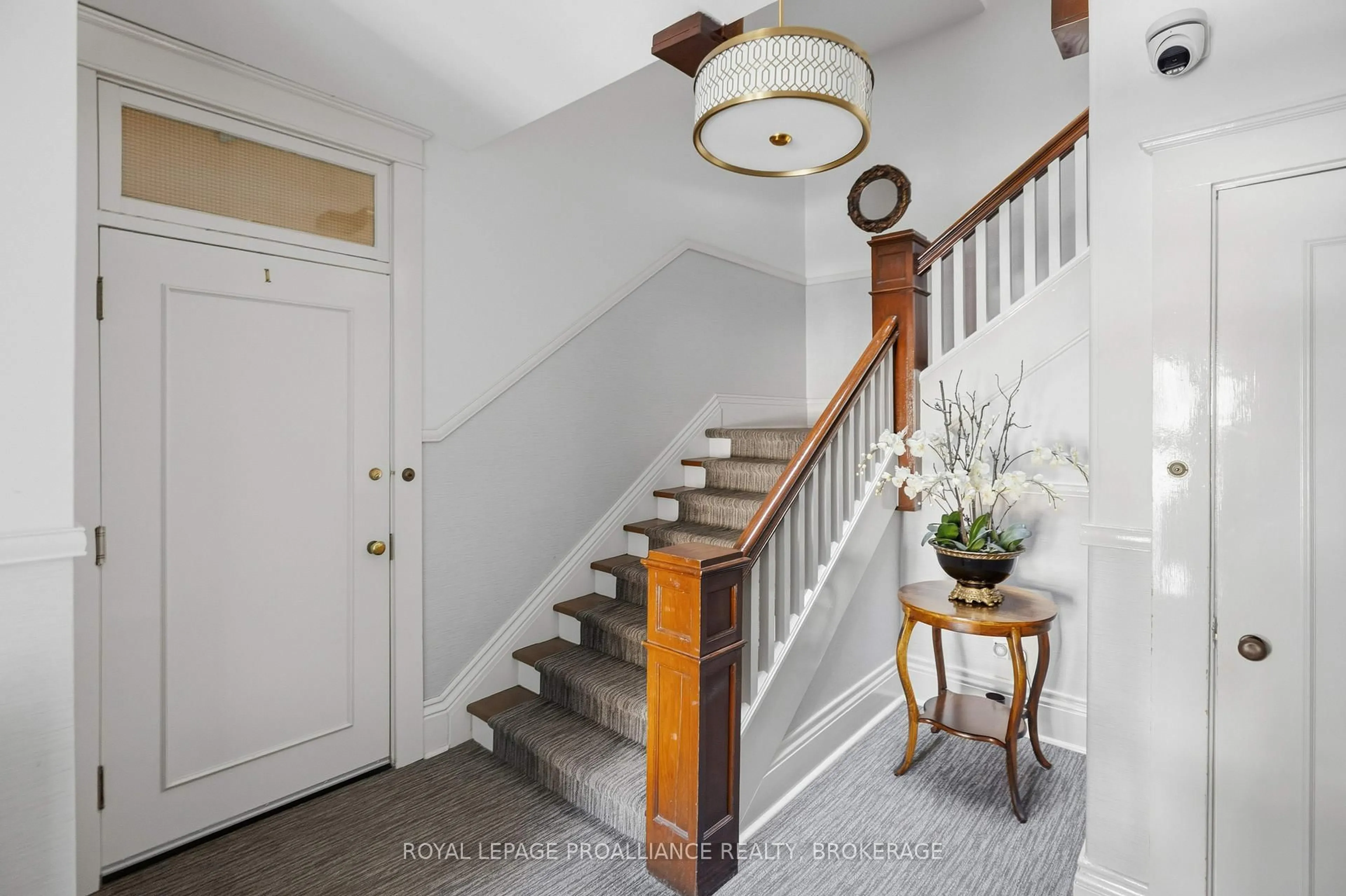 Indoor entryway for 244 Barrie St #6, Kingston Ontario K7L 3K5