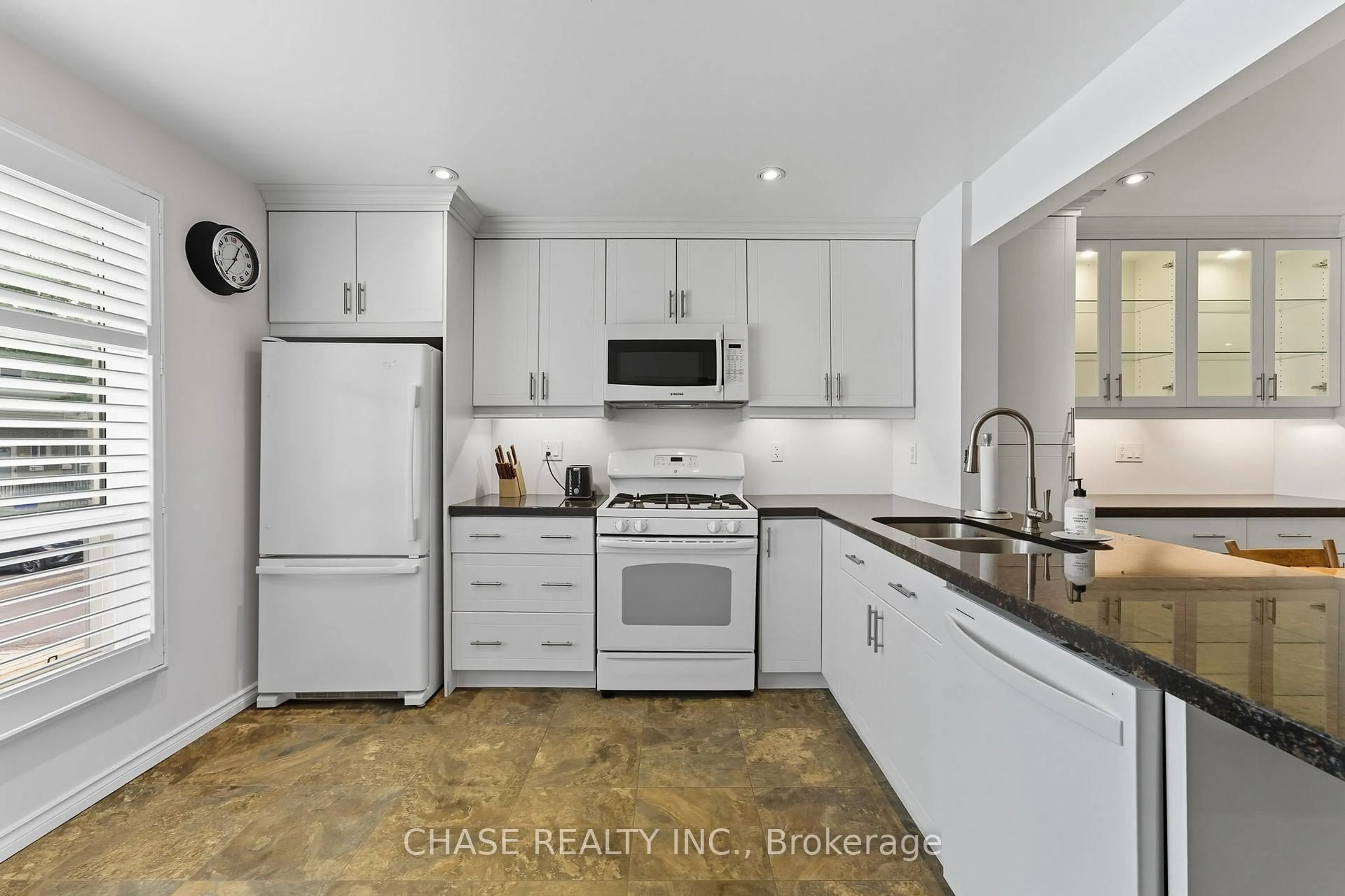 Unknown for 1301 Upper Gage Ave #34, Hamilton Ontario L8W 1E5