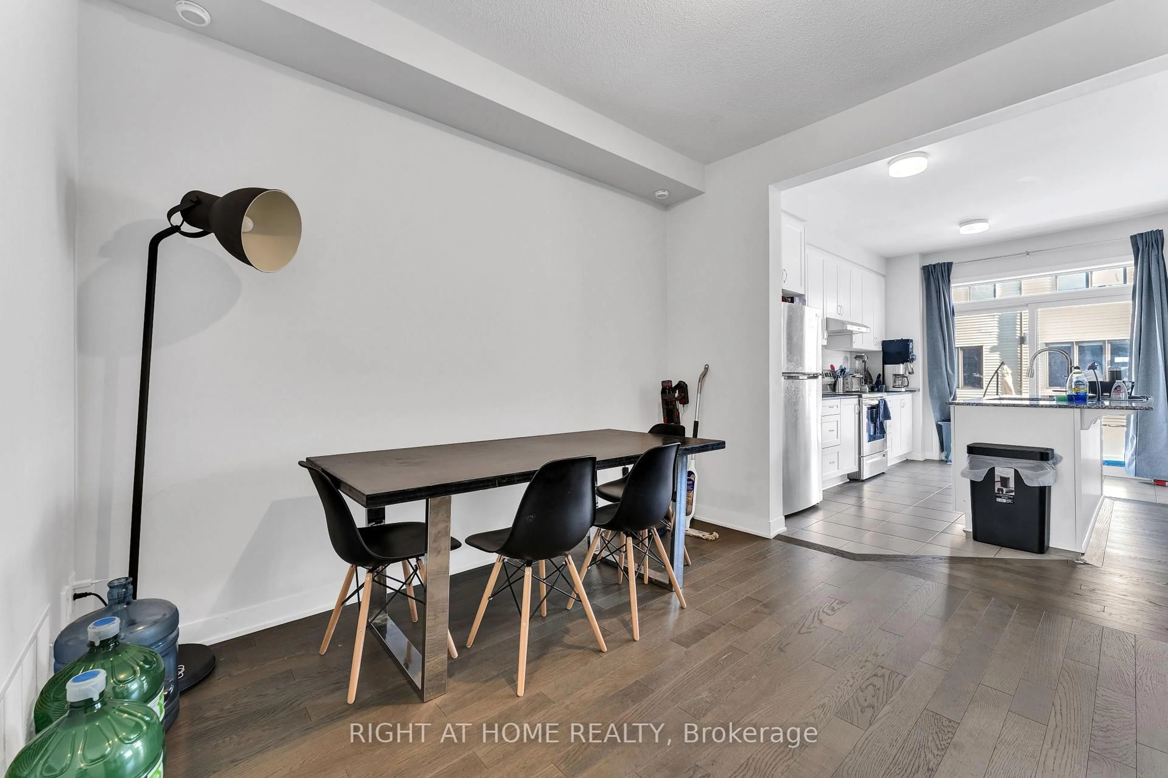 Dining room, wood/laminate floor for 67 Kindred Row, Ottawa Ontario K2S 2Z6