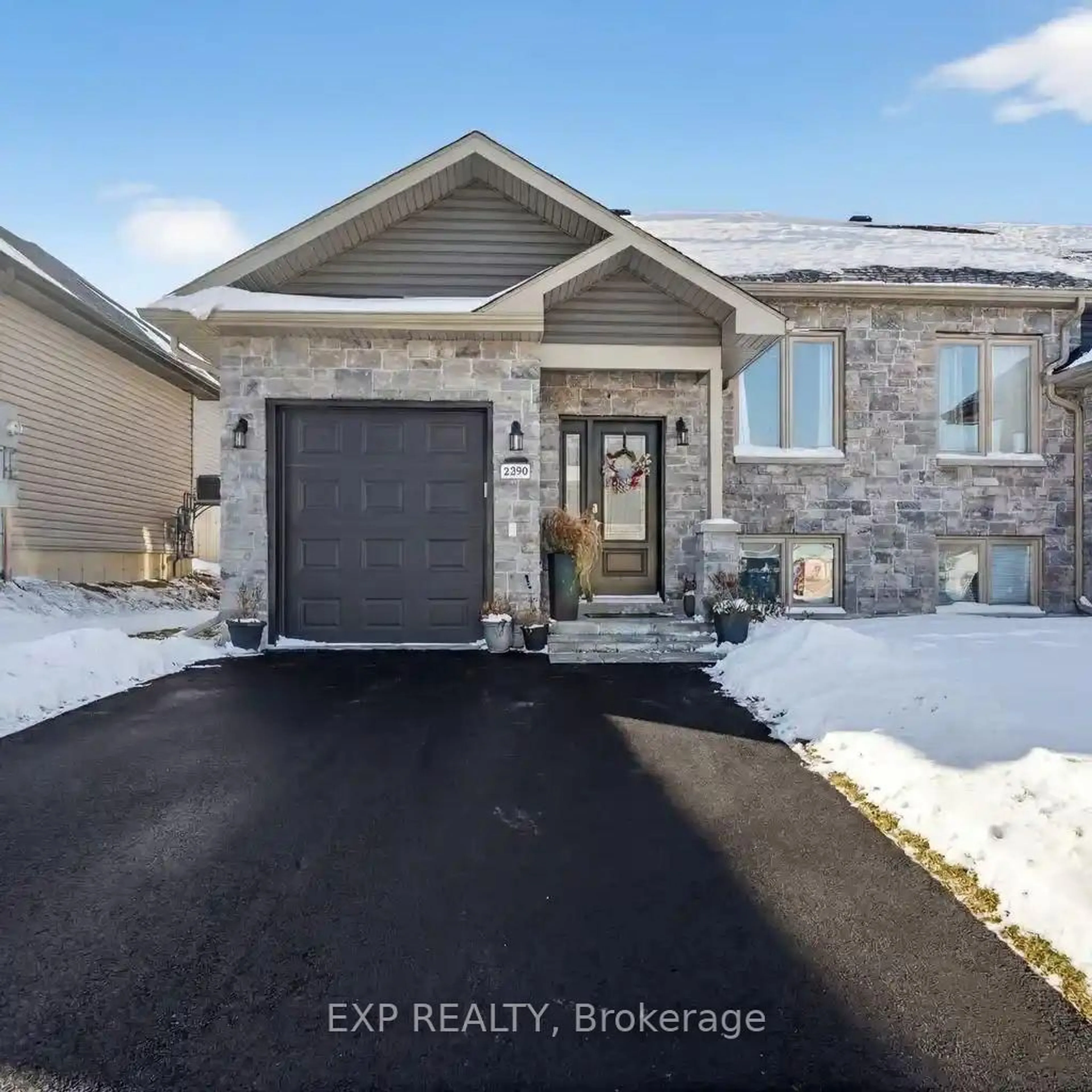 Home with brick exterior material, street for 2390 Watson Cres, Cornwall Ontario K6H 0H8