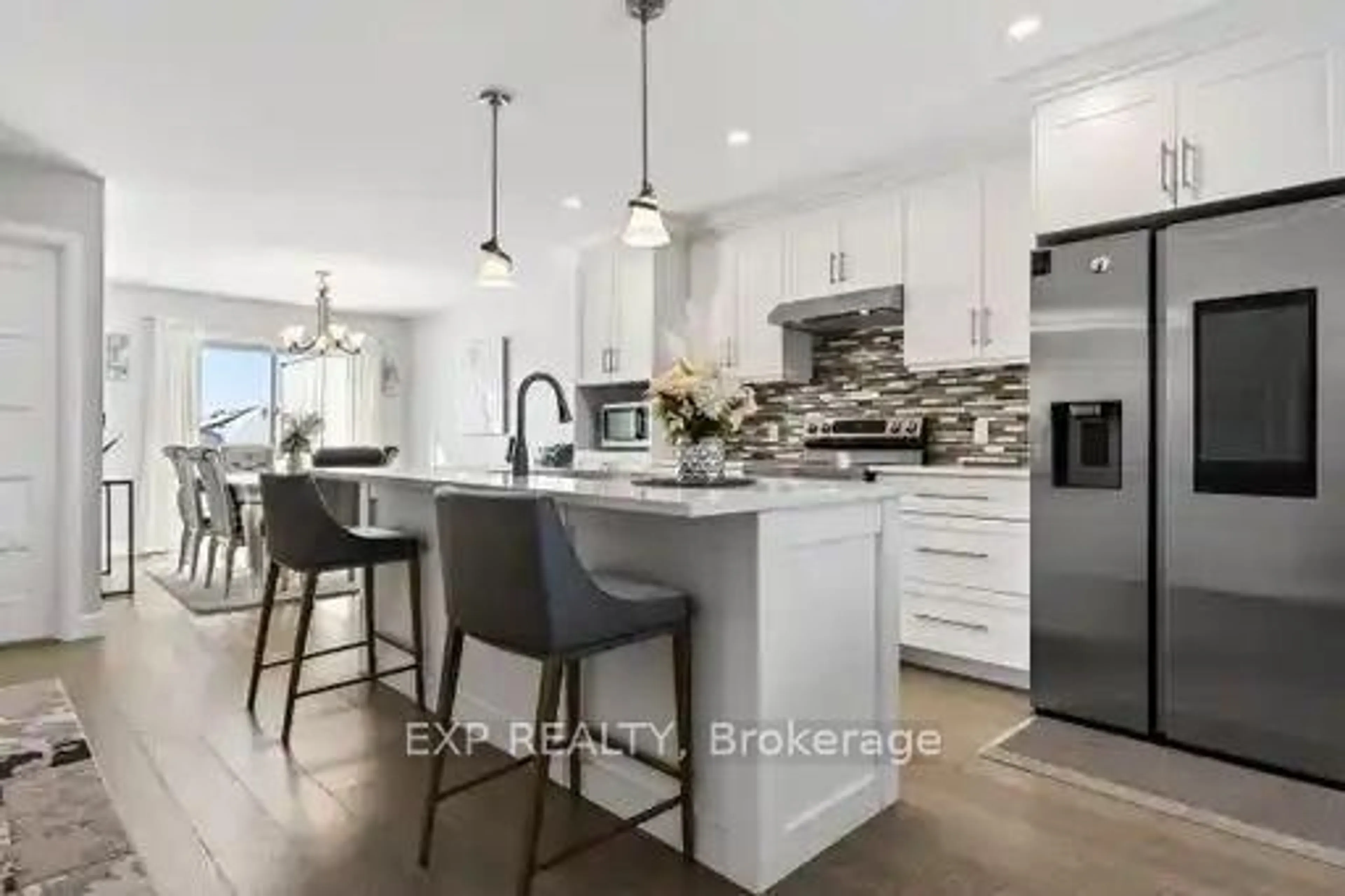 Open concept kitchen, ceramic/tile floor for 2390 Watson Cres, Cornwall Ontario K6H 0H8