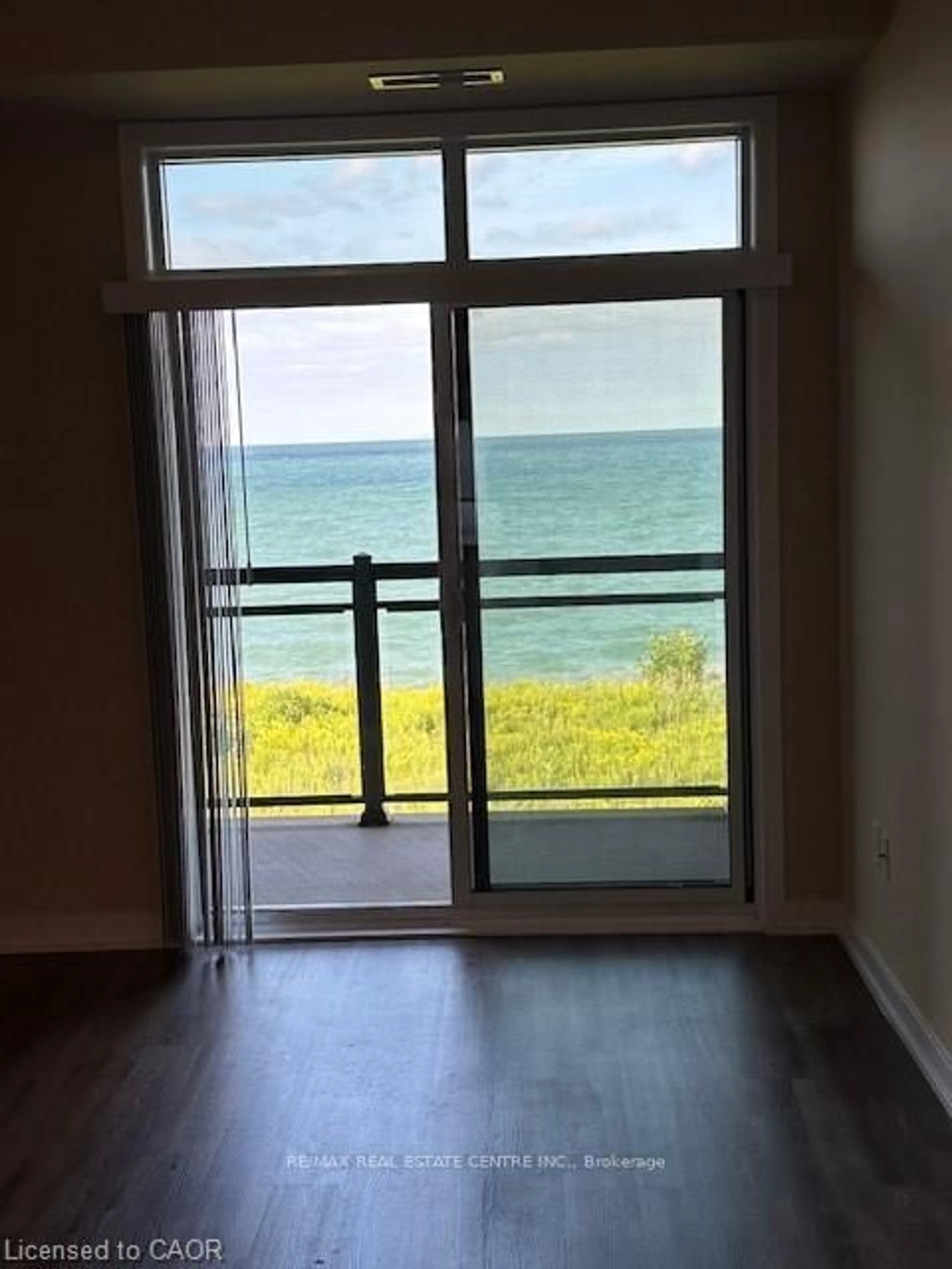 A pic of a room for 35 Southshore Cres #303, Hamilton Ontario L8E 0J2