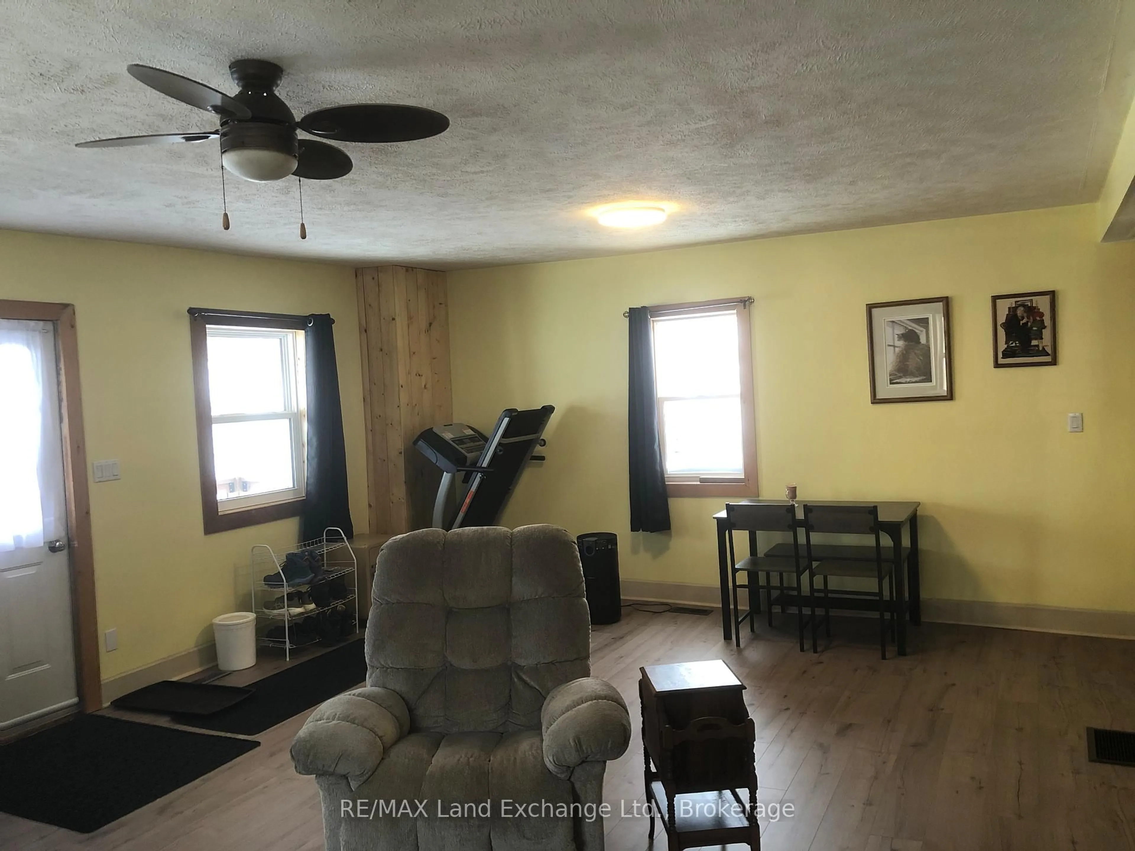 Living room with furniture, unknown for 231 1st Ave, Arran-Elderslie Ontario N0G 1L0