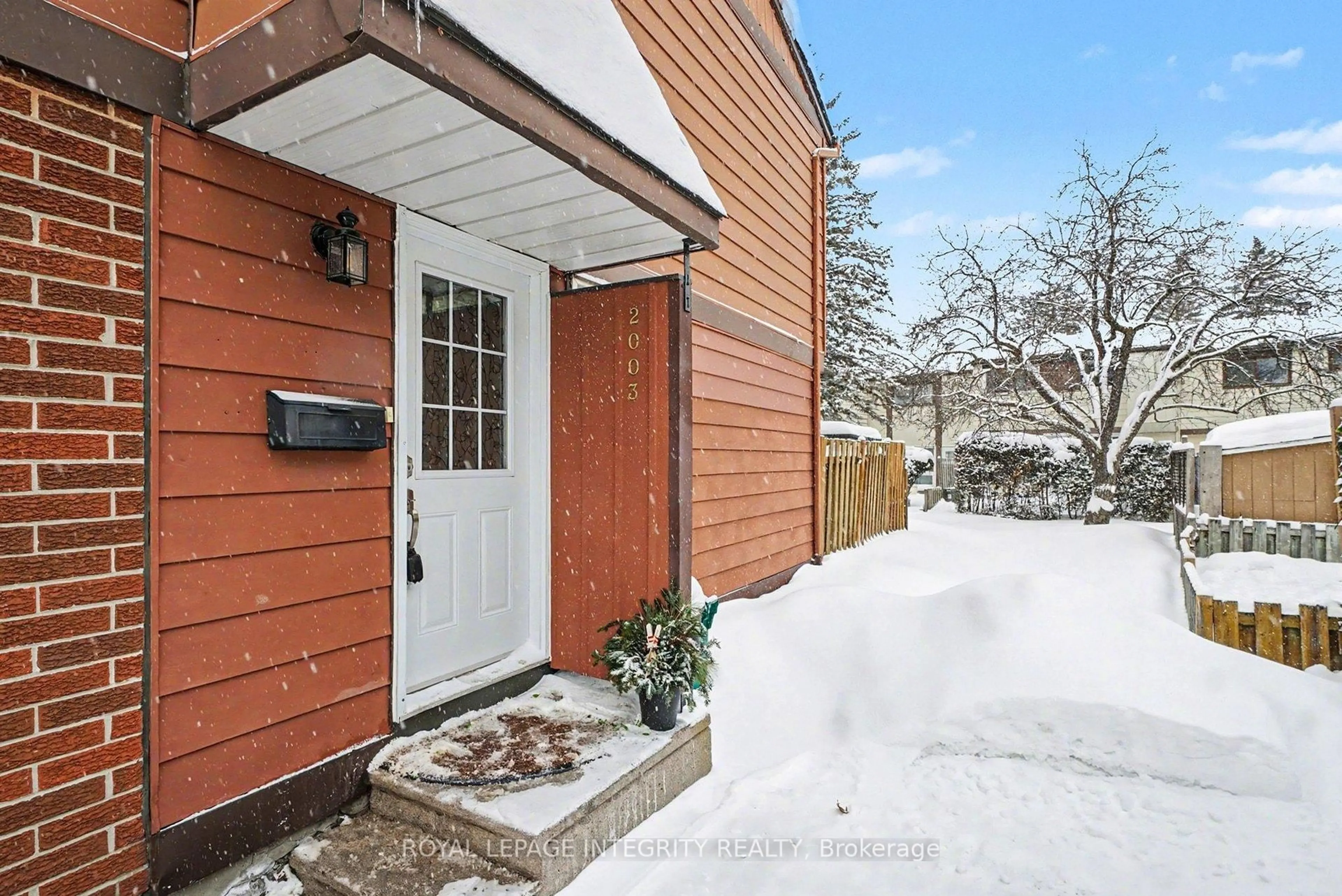 Unknown for 2003 Falkirk Cres #61, Ottawa Ontario K1B 4Y8