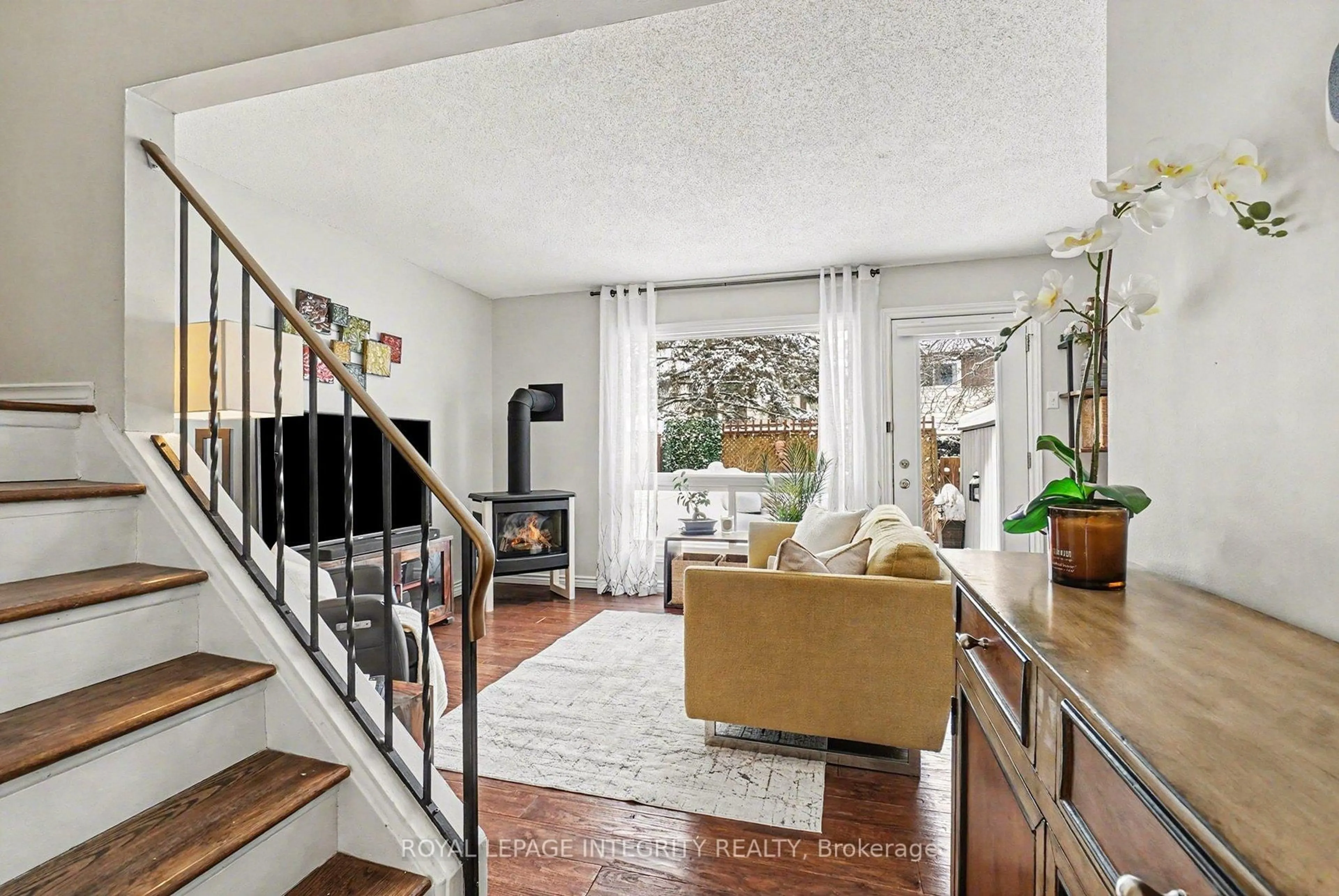 Unknown for 2003 Falkirk Cres #61, Ottawa Ontario K1B 4Y8