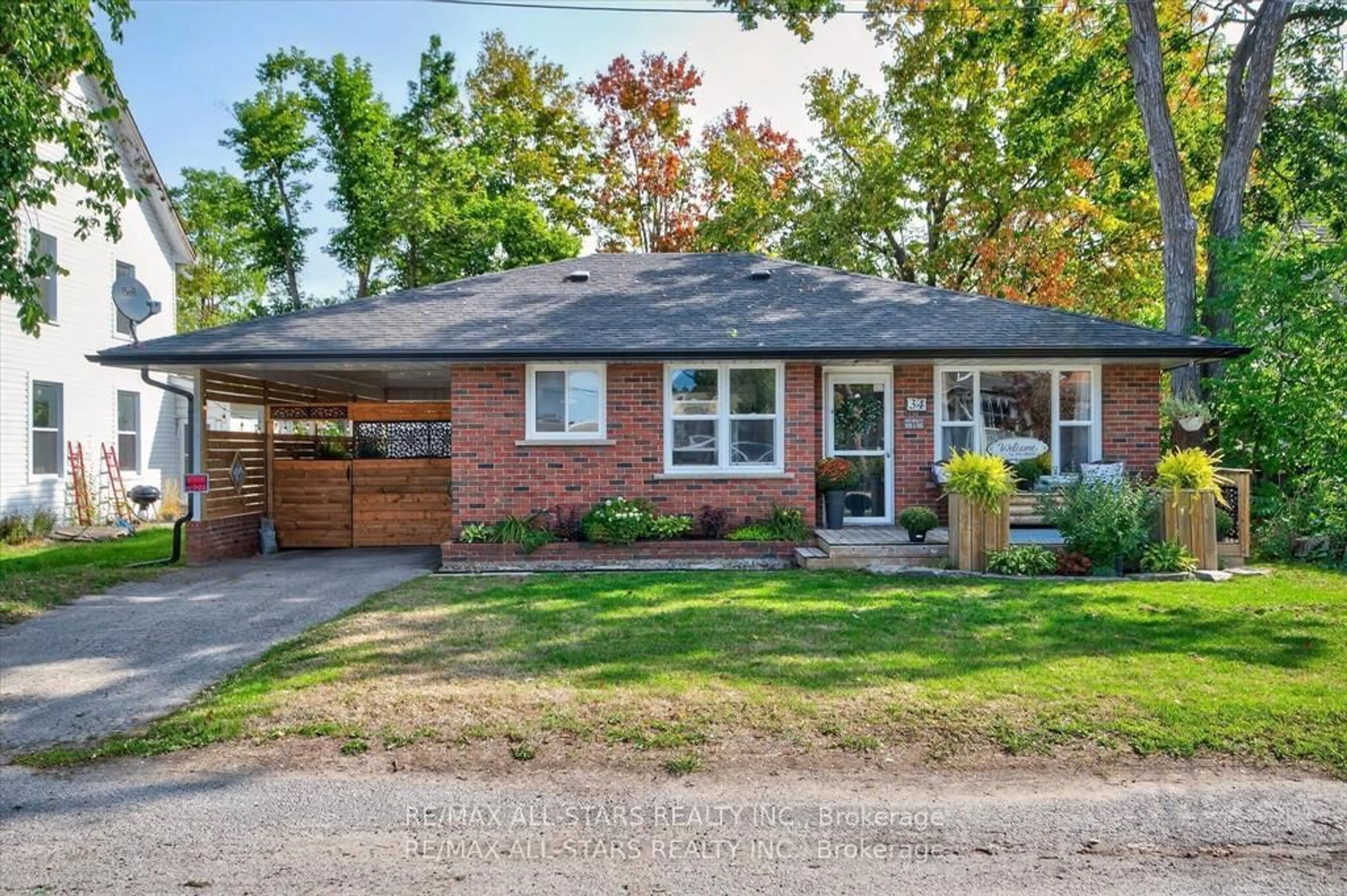 Home with brick exterior material, street for 34 WILLIAM St, Kawartha Lakes Ontario K0M 1A0