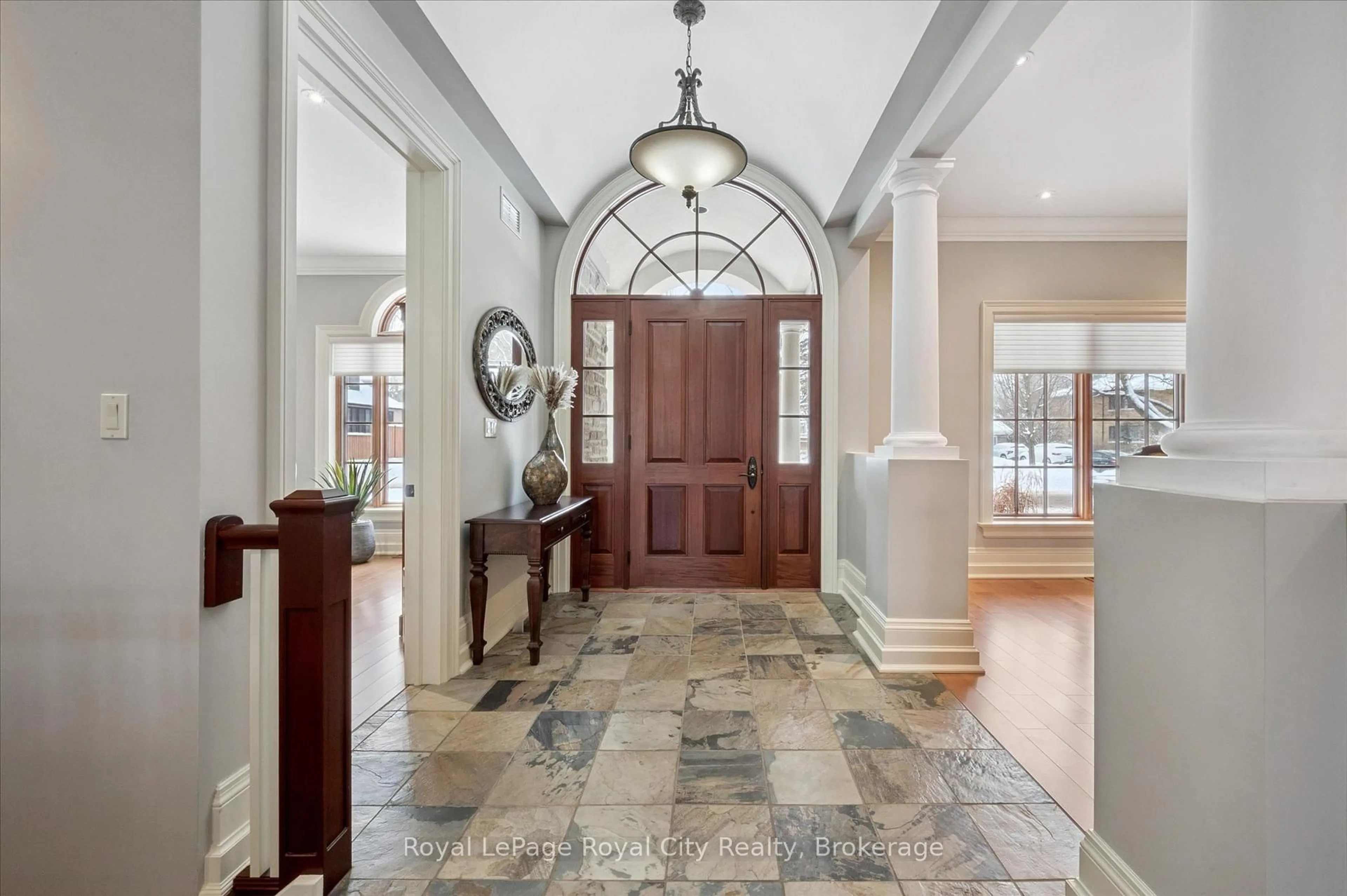 Indoor foyer for 63 Metcalfe St, Guelph Ontario N1E 4X7