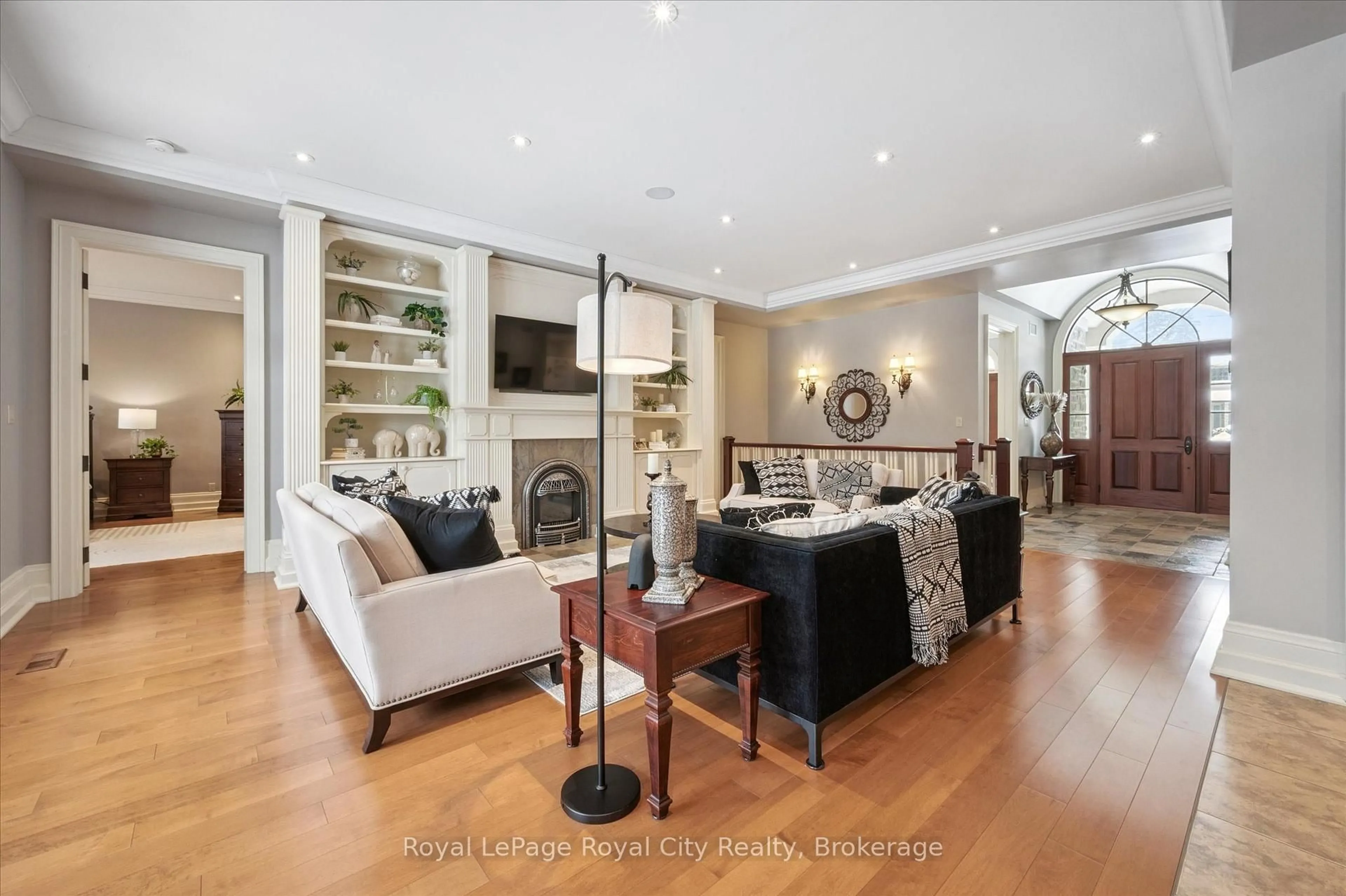 Living room with furniture, unknown for 63 Metcalfe St, Guelph Ontario N1E 4X7