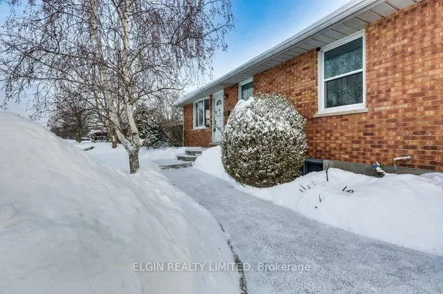5 Sauve Ave, St. Thomas 3