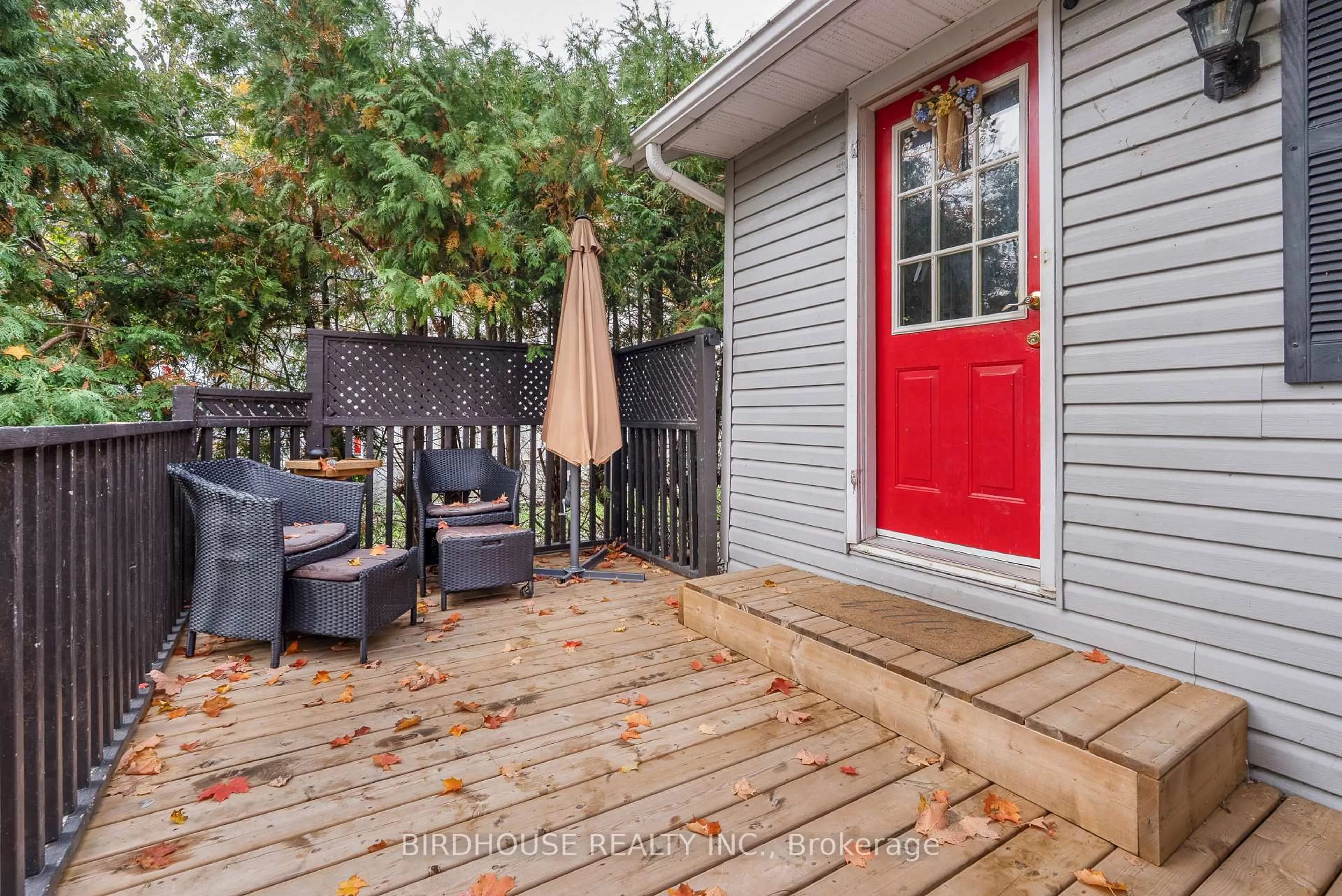 Patio, street for 23 Pleasure St, Kawartha Lakes Ontario K0M 1G0