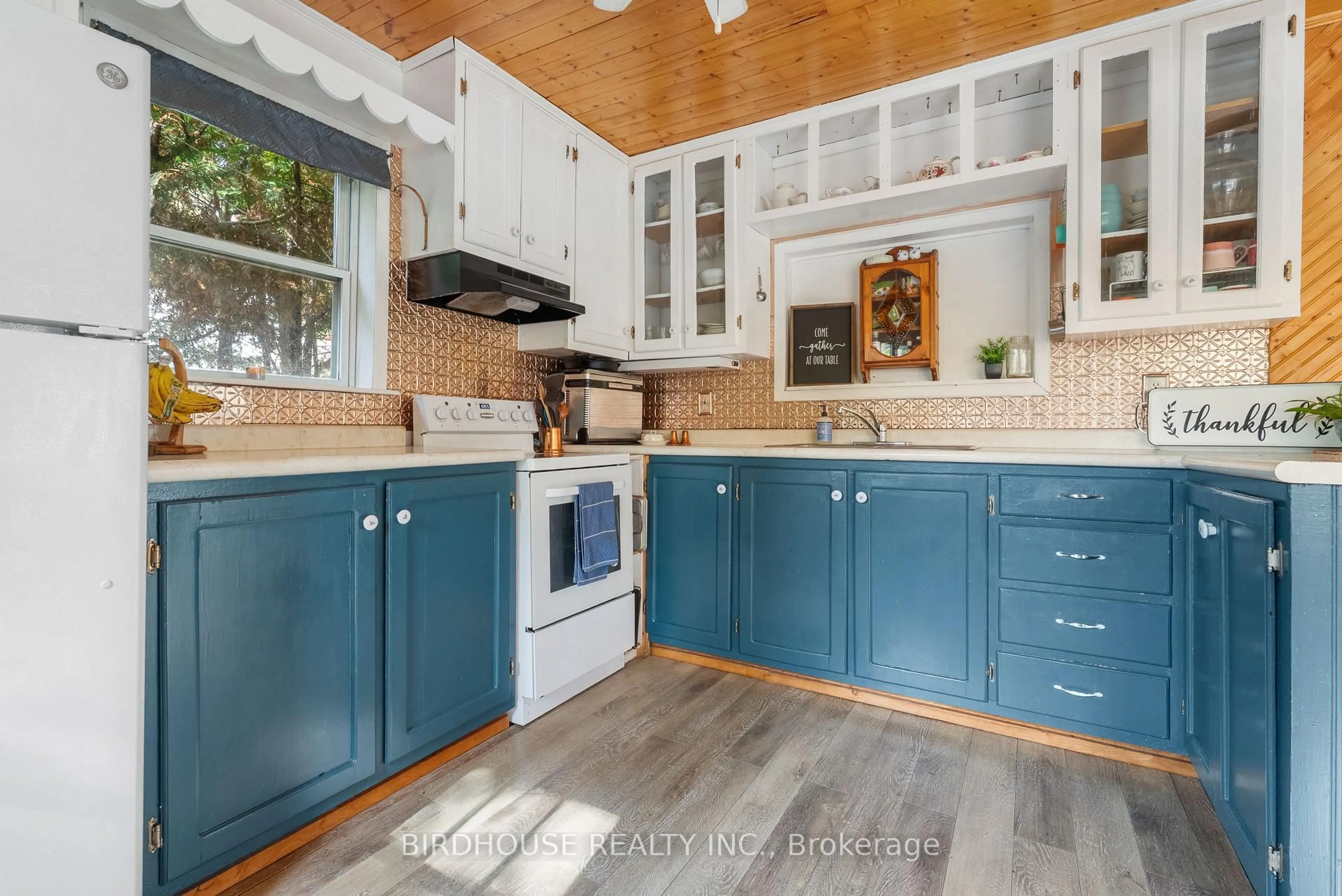 Open concept kitchen, unknown for 23 Pleasure St, Kawartha Lakes Ontario K0M 1G0