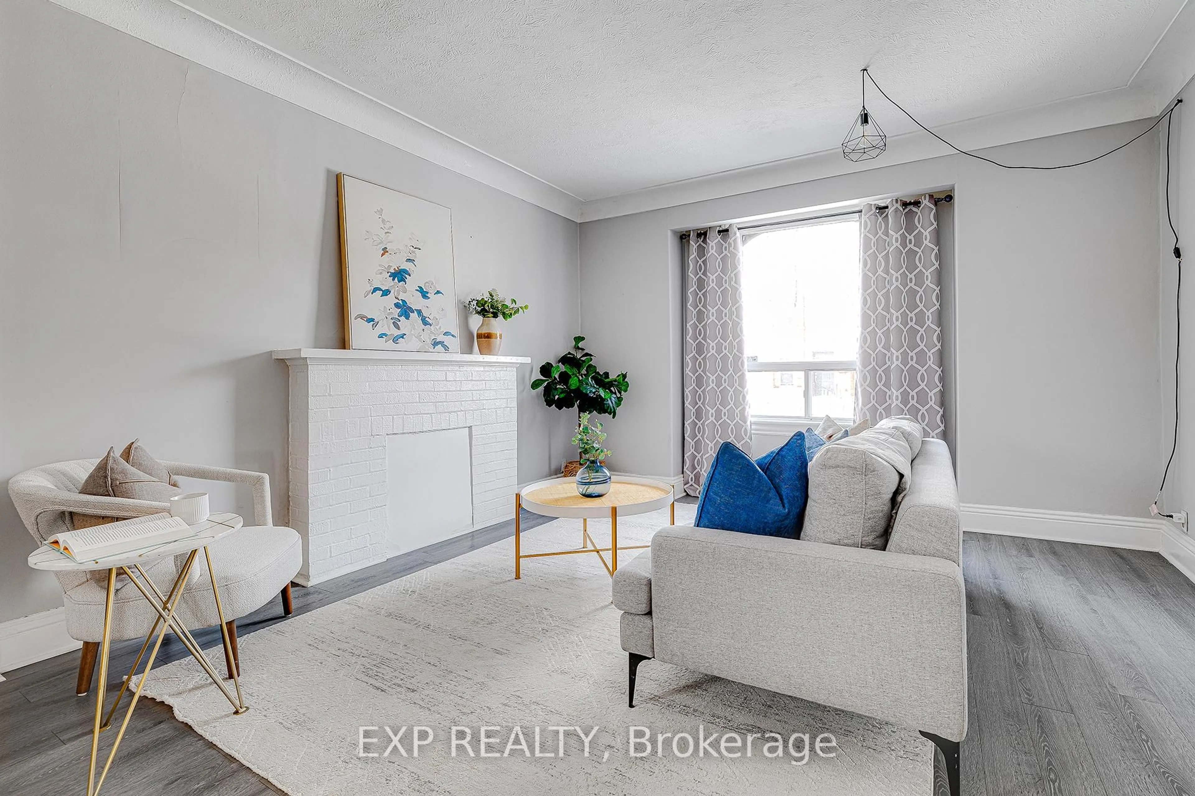 Living room with furniture, unknown for 4 Madison Ave, Hamilton Ontario L8L 5Y3