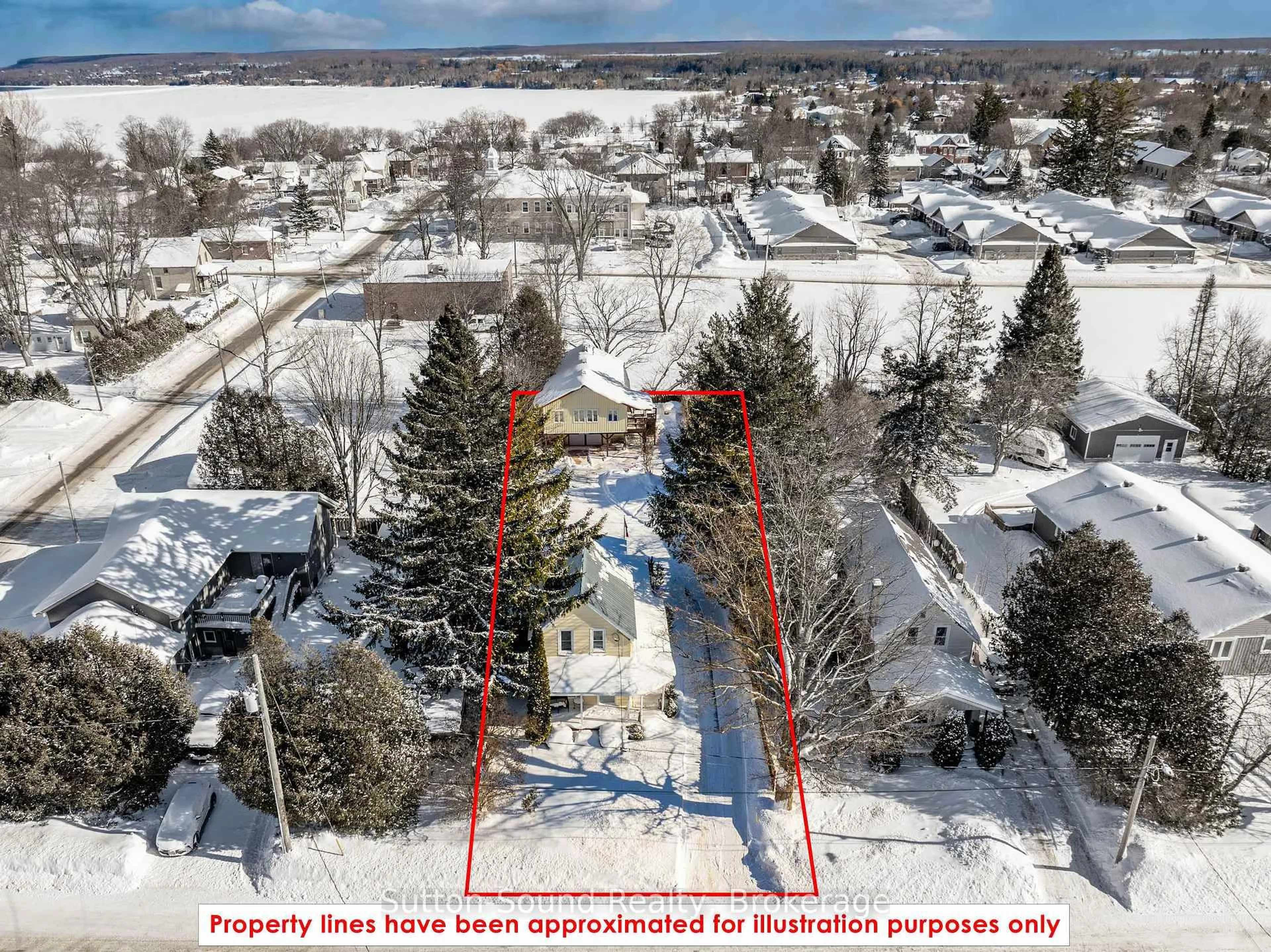 A pic from outside/outdoor area/front of a property/back of a property/a pic from drone, street for 601 Dawson St, South Bruce Peninsula Ontario N0H 2T0
