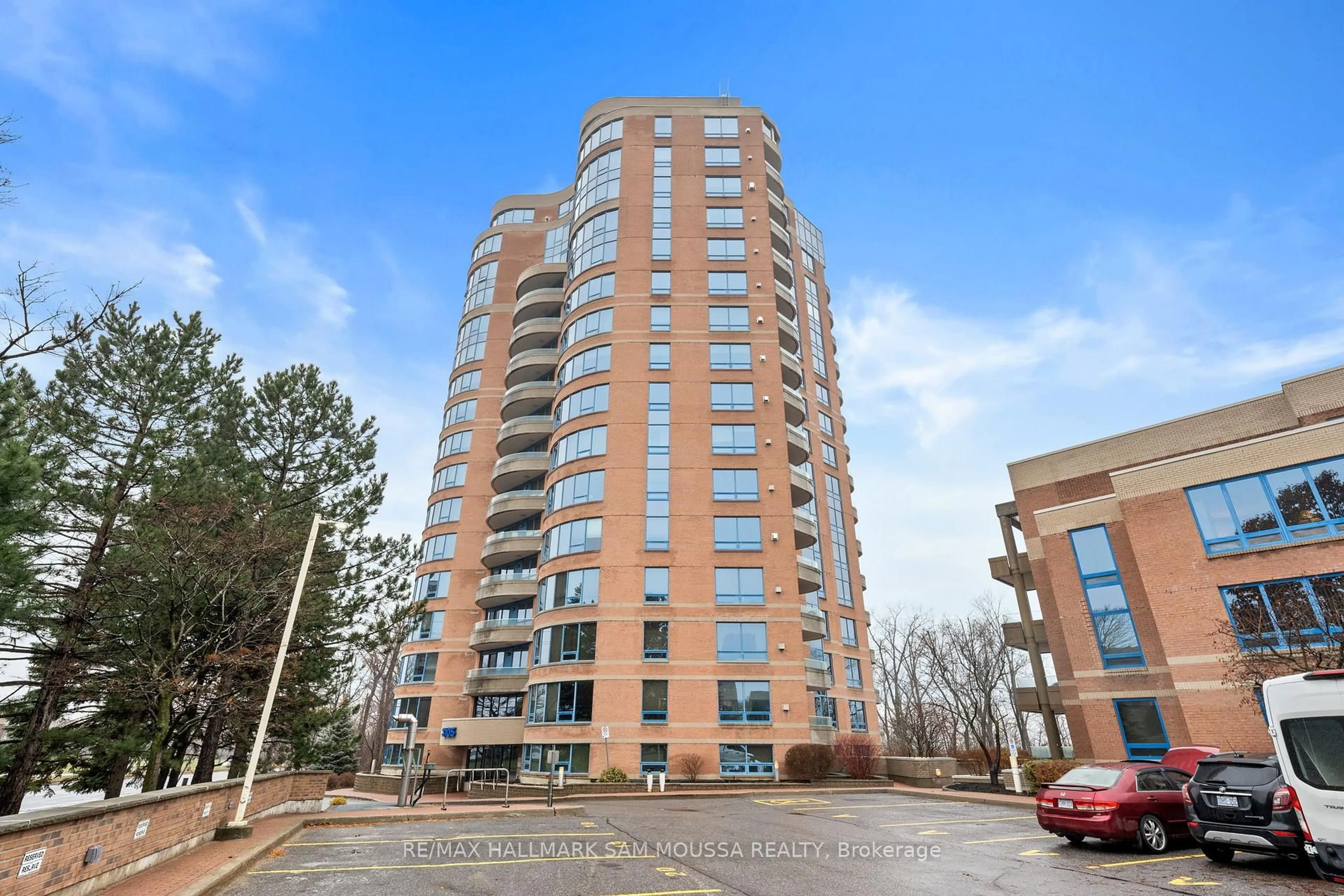 Unknown for 3105 Carling Ave #504, Ottawa Ontario K2H 5A6