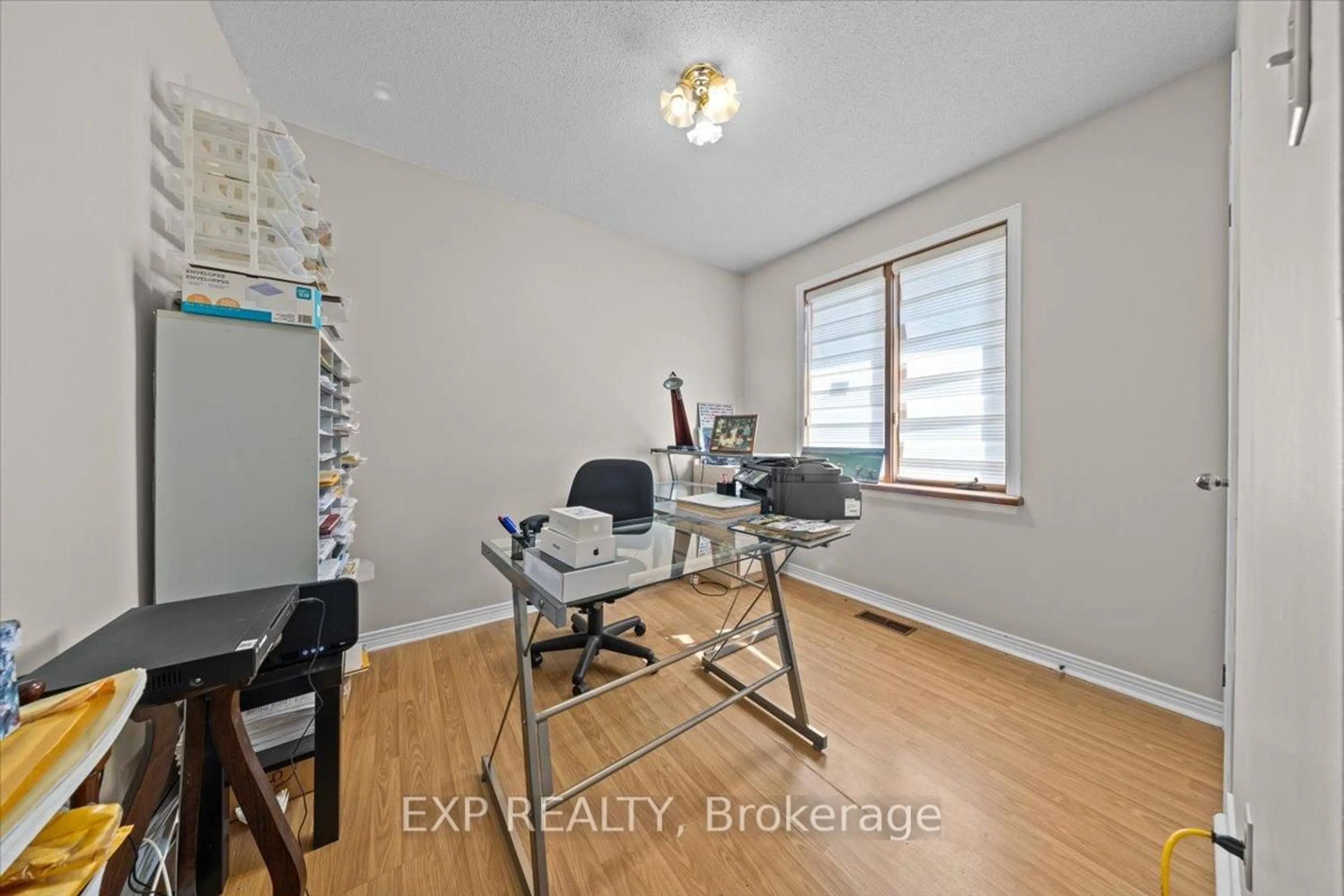 A pic of a room for 3382 Carp Rd, Carp Ontario K0A 1L0