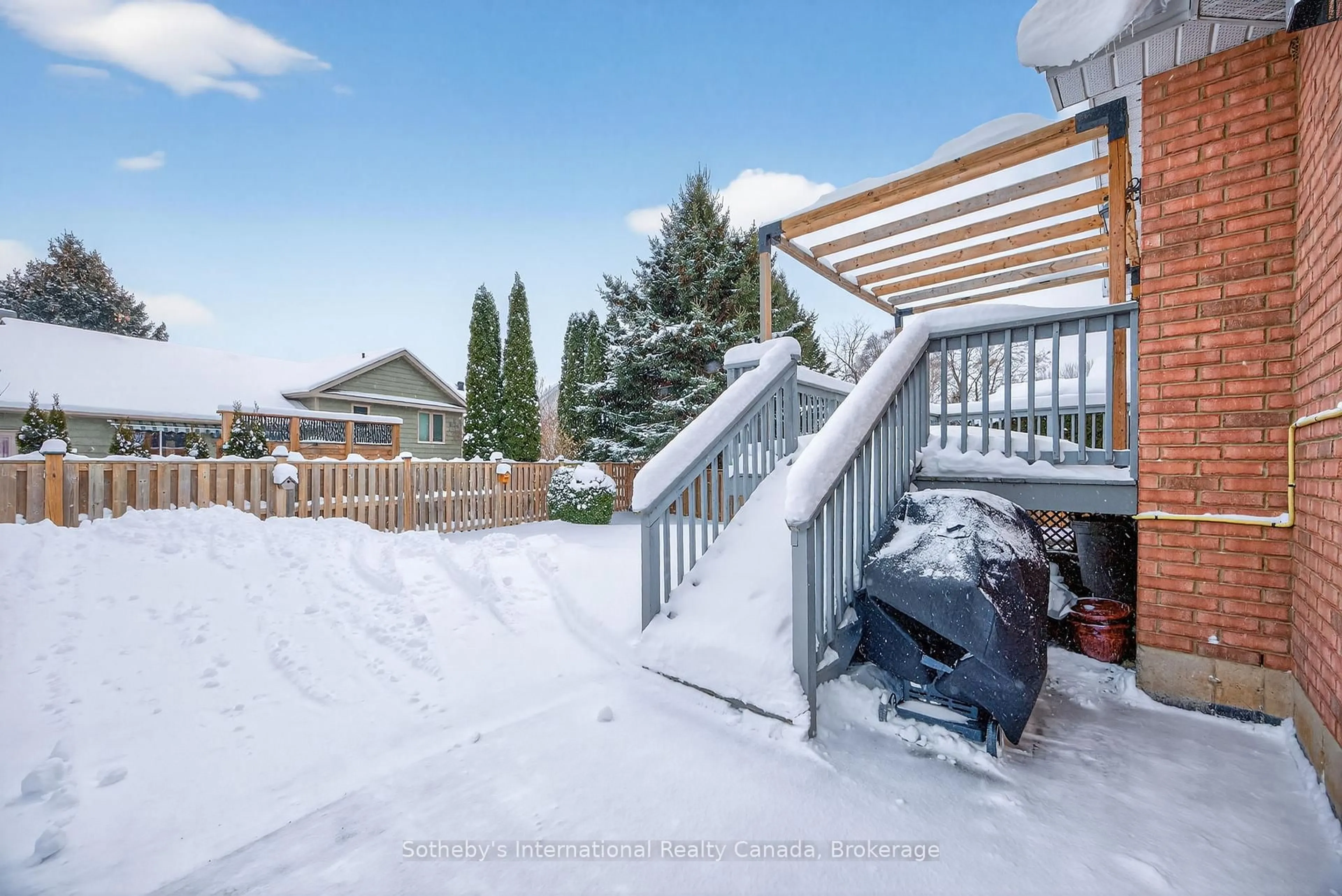 Patio, mountain view for 35 Elgin St, Blue Mountains Ontario N0H 2P0