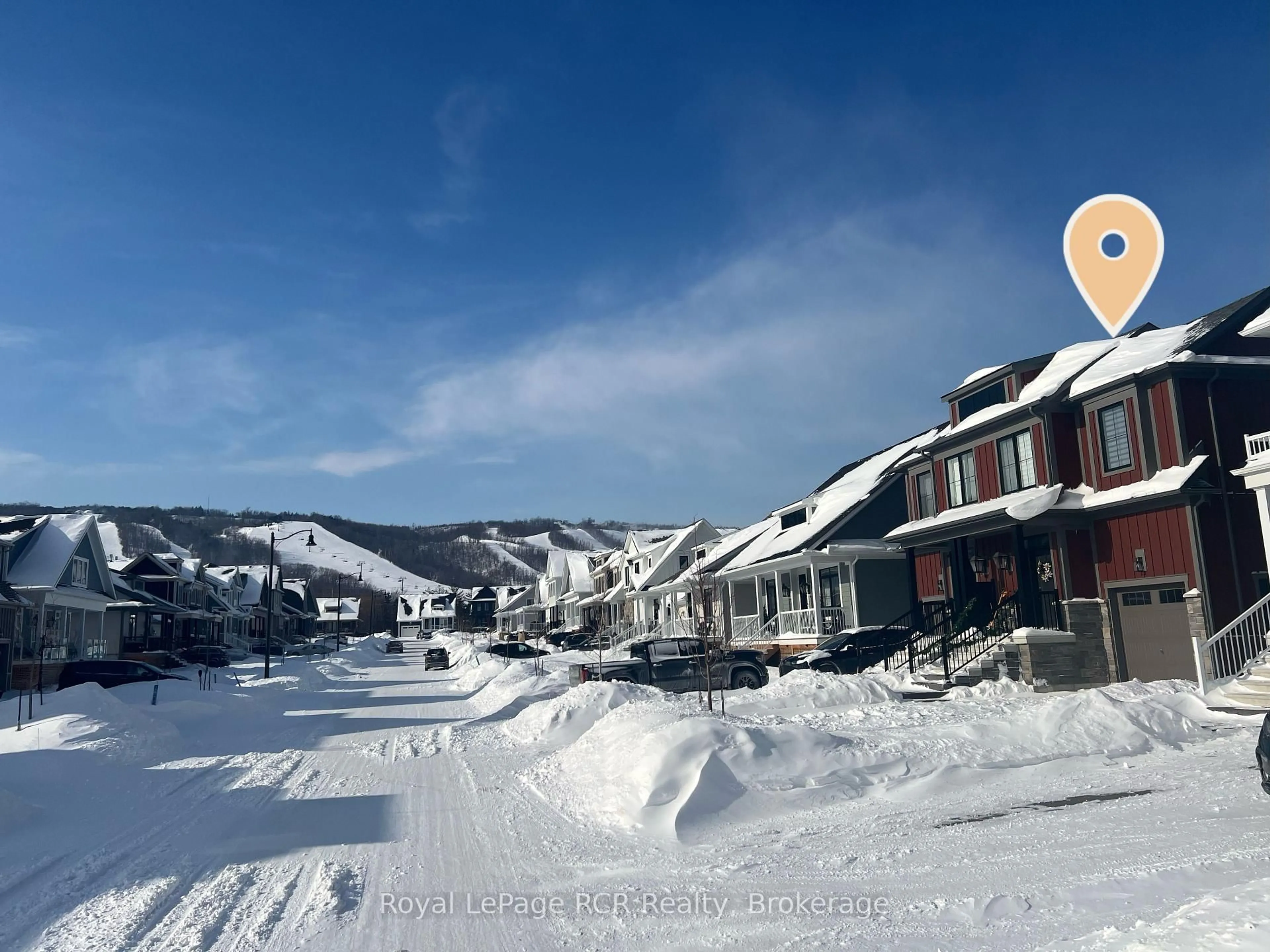 Blurry image for 130 Courtland St, Blue Mountains Ontario L9Y 5L8