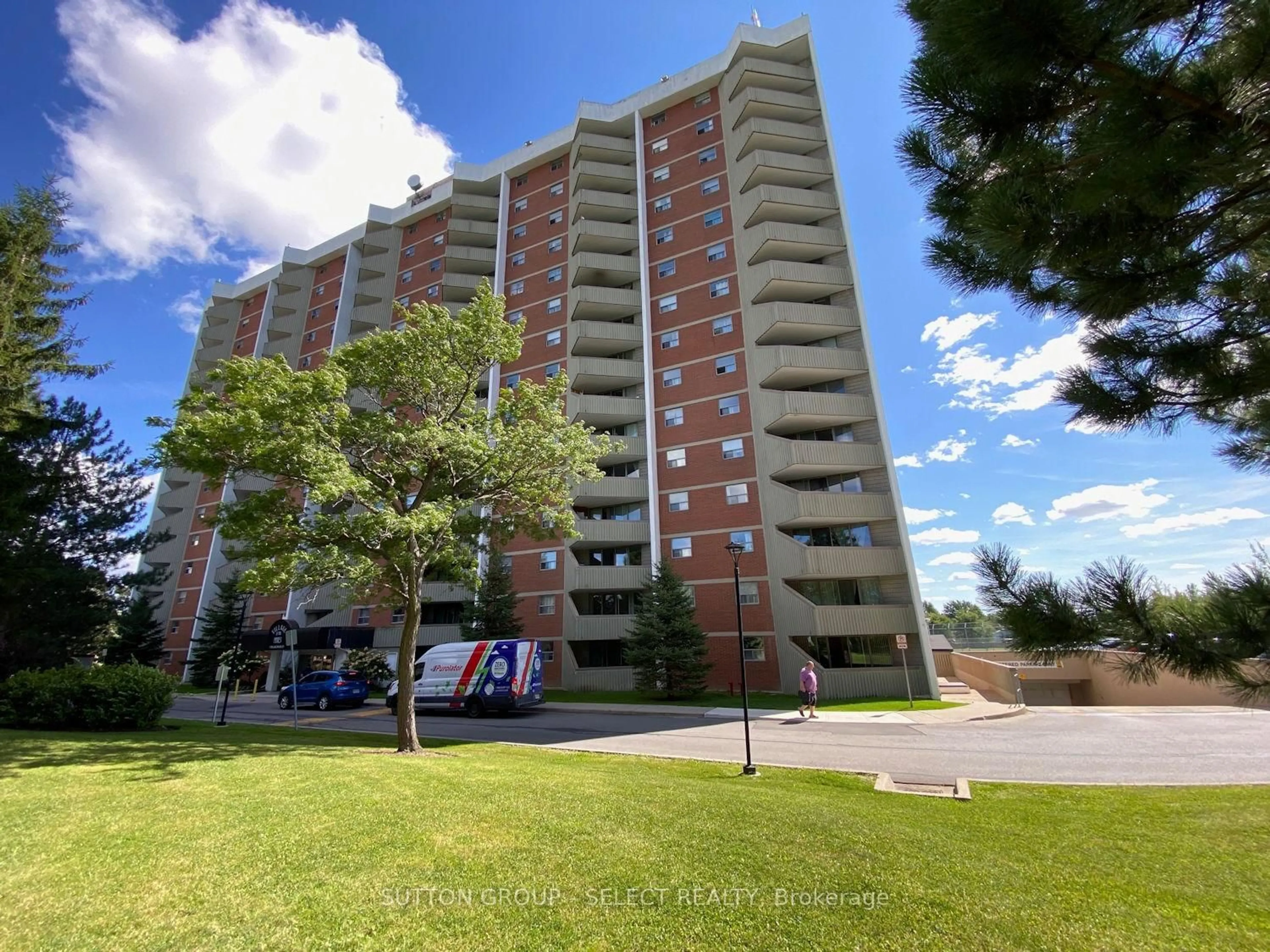 A pic from outside/outdoor area/front of a property/back of a property/a pic from drone, street for 1105 Jalna Blvd #804, London South Ontario N6E 2S9